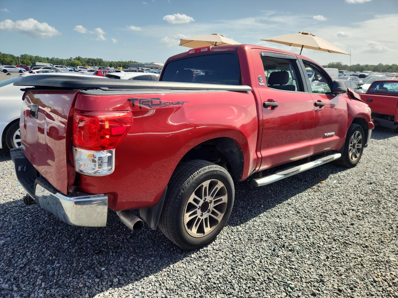 2012 Toyota Tundra Crewmax Sr5 Red vin: 5TFEM5F16CX039114