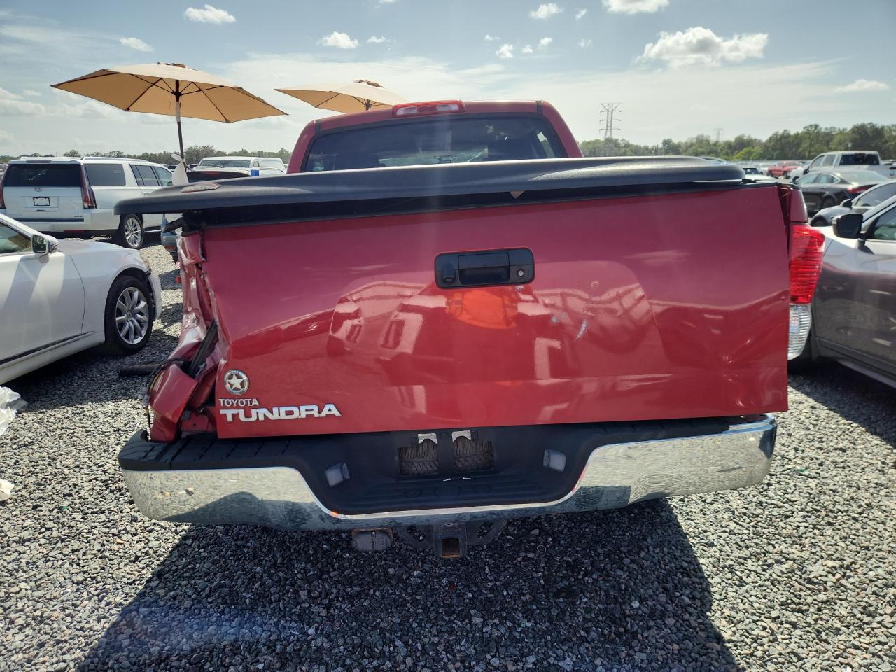 2012 Toyota Tundra Crewmax Sr5 Red vin: 5TFEM5F16CX039114