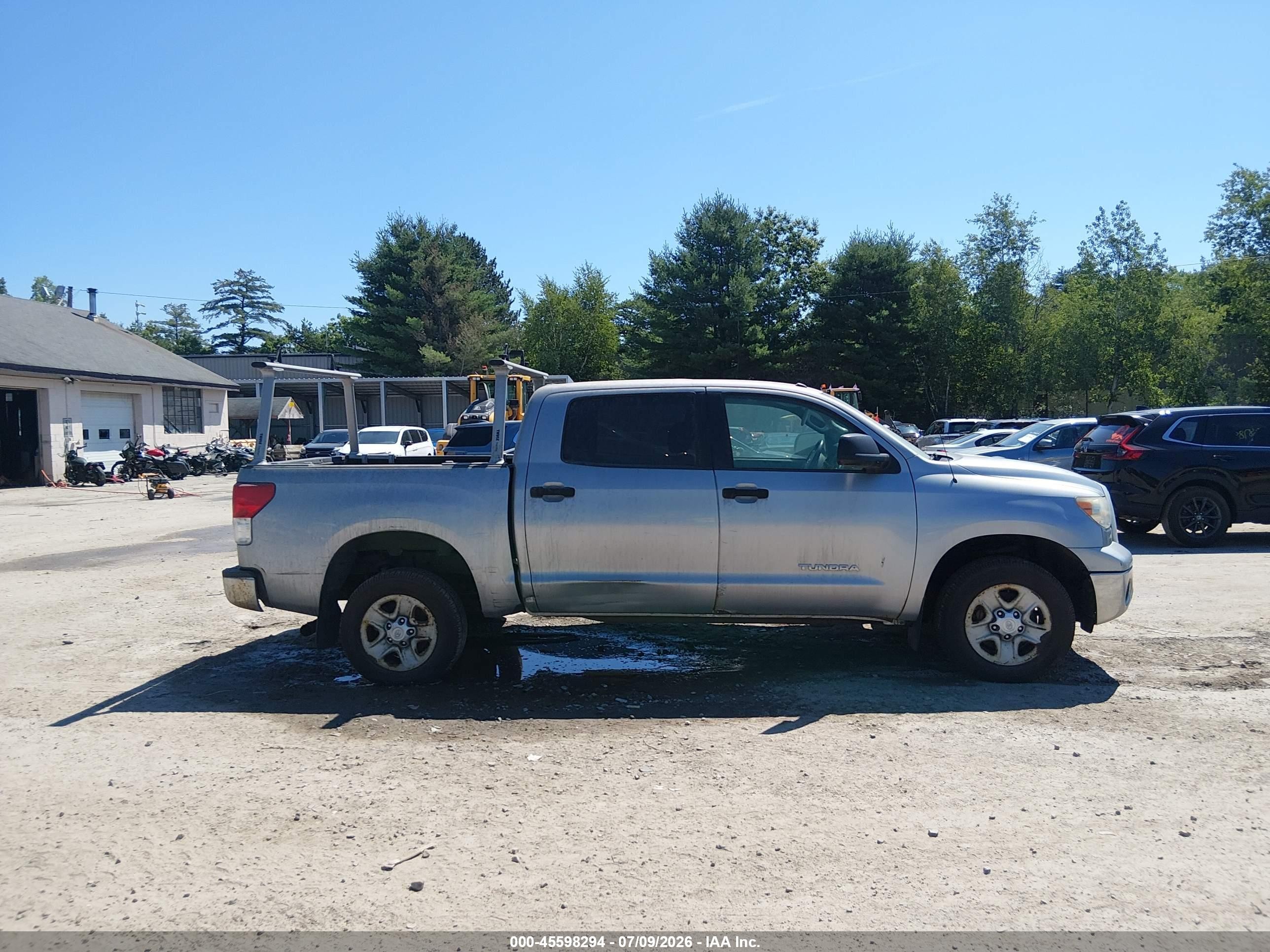 2012 Toyota Tundra Grade 4.6l V8 Silver vin: 5TFEM5F17CX037775