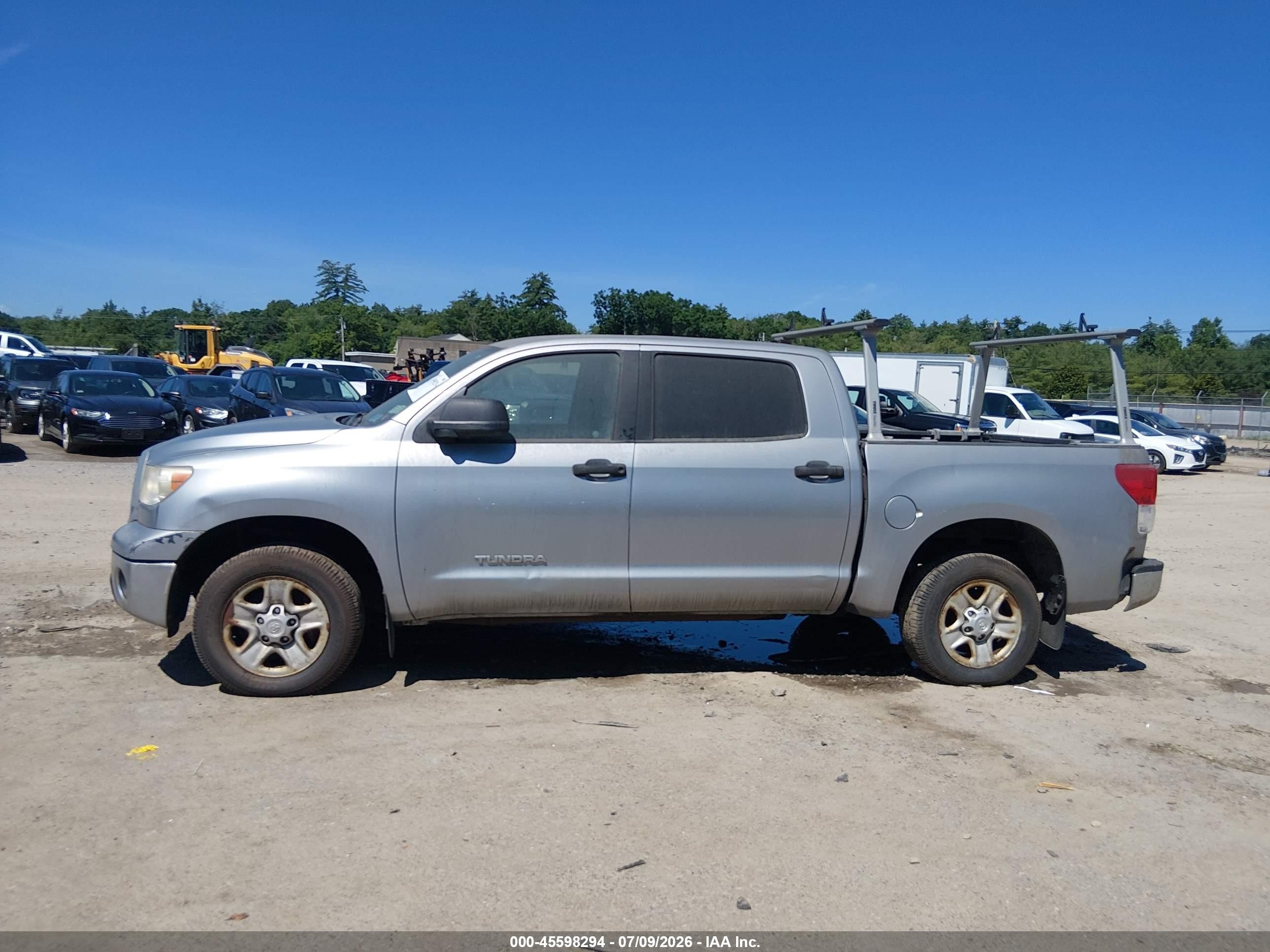 2012 Toyota Tundra Grade 4.6l V8 Silver vin: 5TFEM5F17CX037775