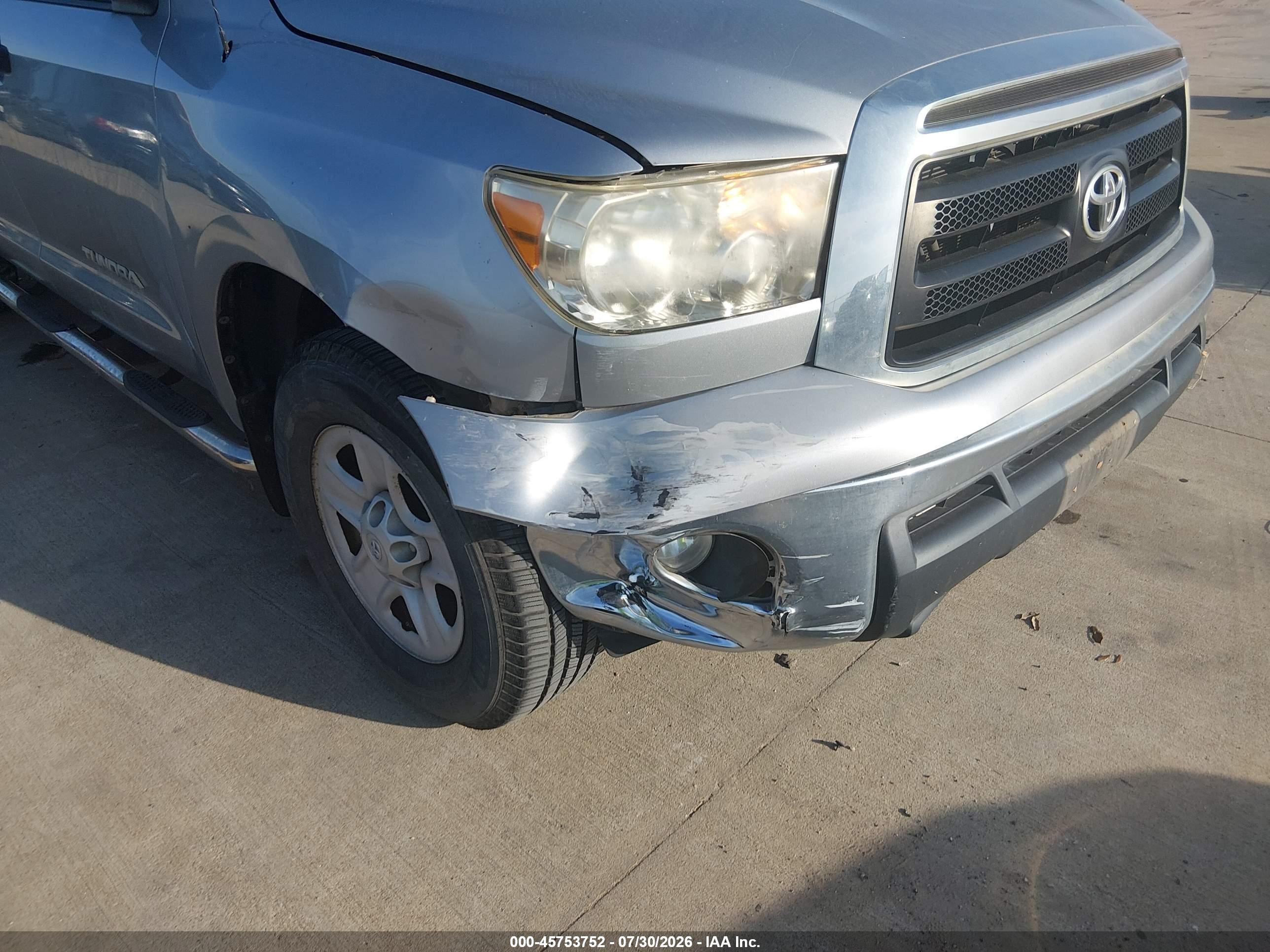 2012 Toyota Tundra Grade 4.6l V8 Silver vin: 5TFEM5F17CX049618