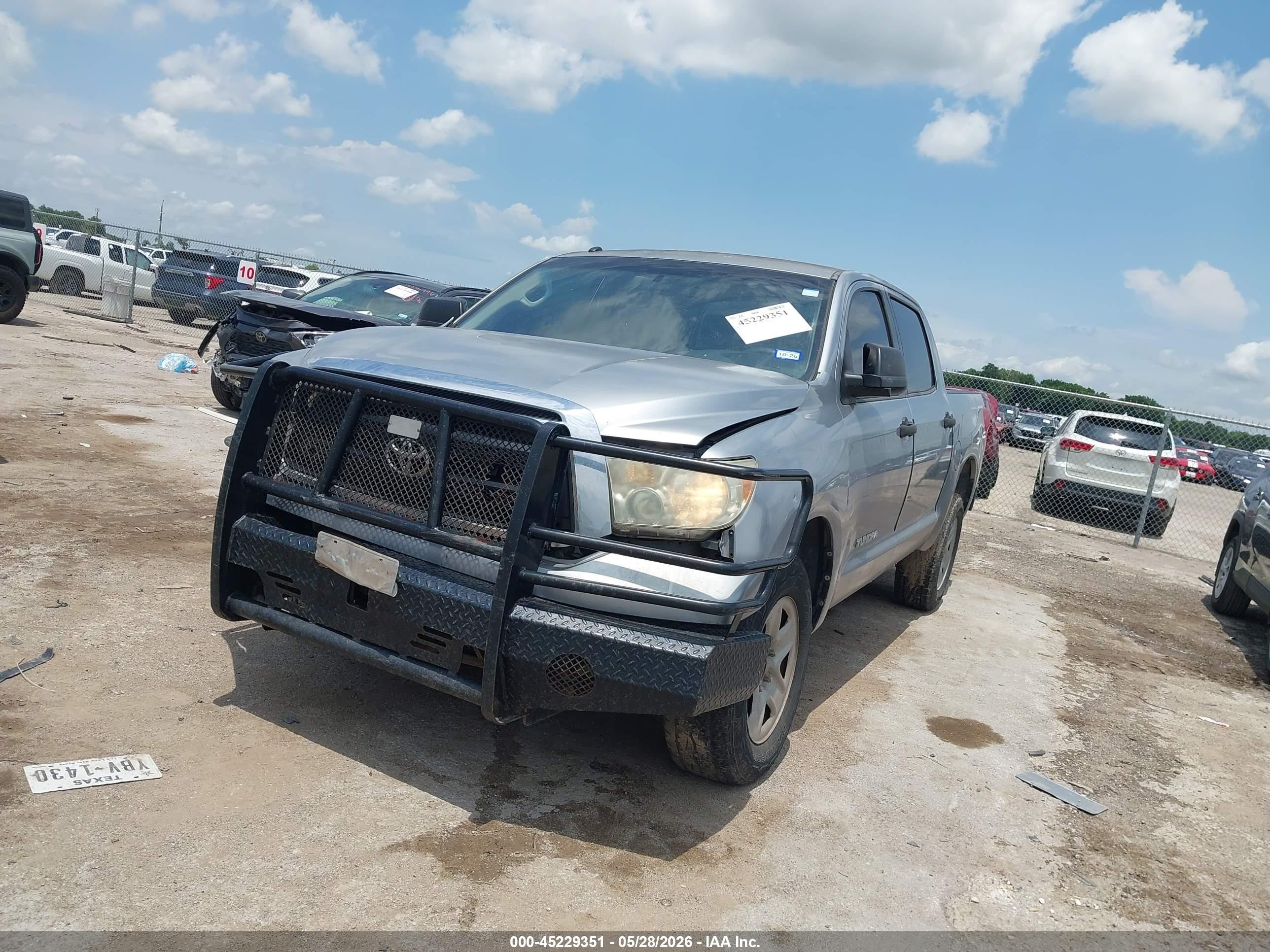 2013 Toyota Tundra Grade 4.6l V8 Серебряный vin: 5TFEM5F17DX059230