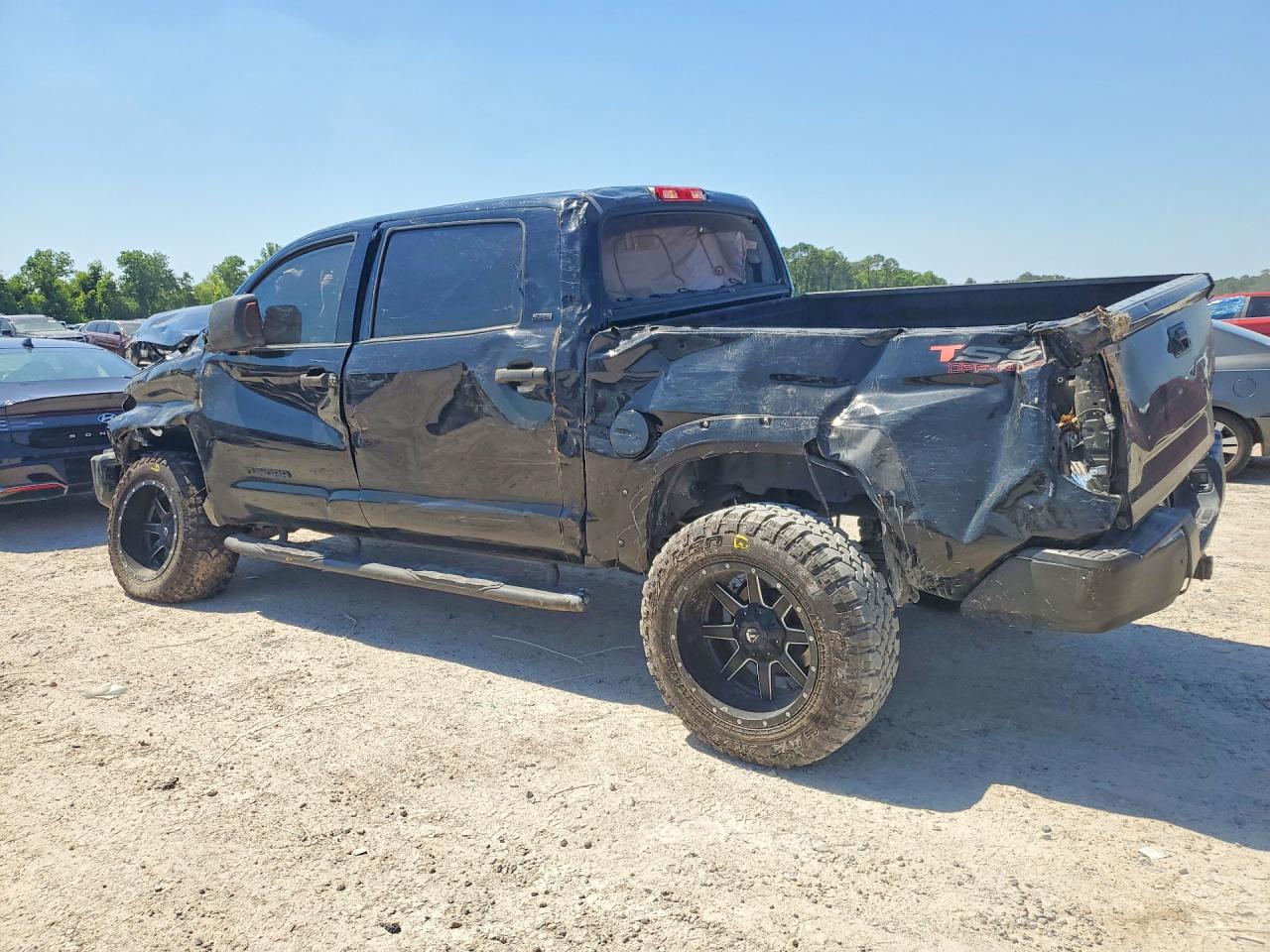 2015 Toyota Tundra Crewmax Sr5 Black vin: 5TFEM5F17FX088360