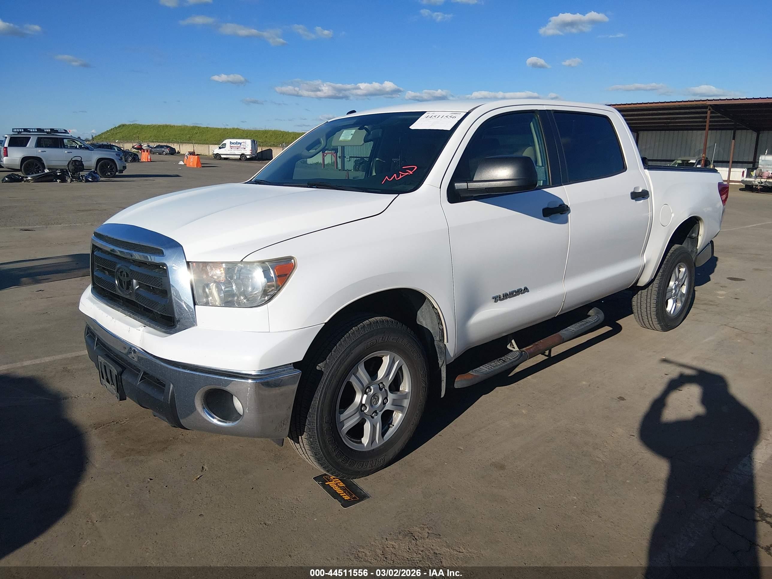 2011 Toyota Tundra Grade 4.6l V8 Белый vin: 5TFEM5F18BX021986