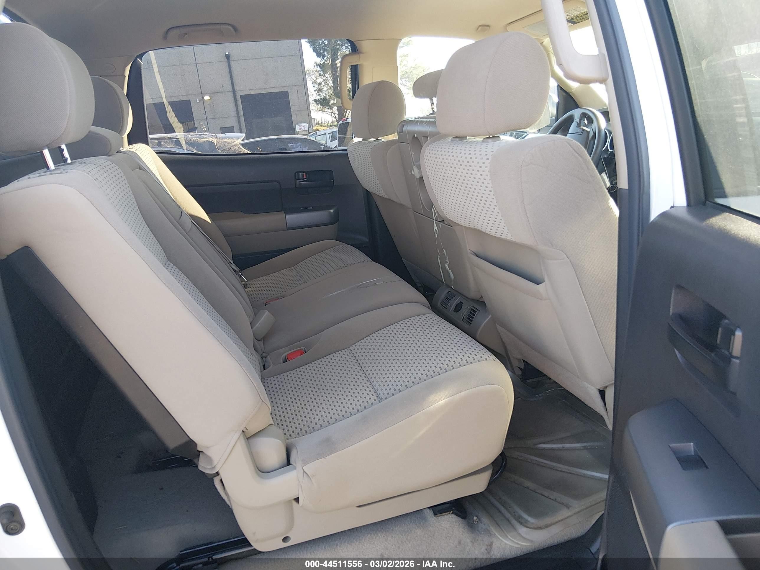 2011 Toyota Tundra Grade 4.6l V8 Белый vin: 5TFEM5F18BX021986