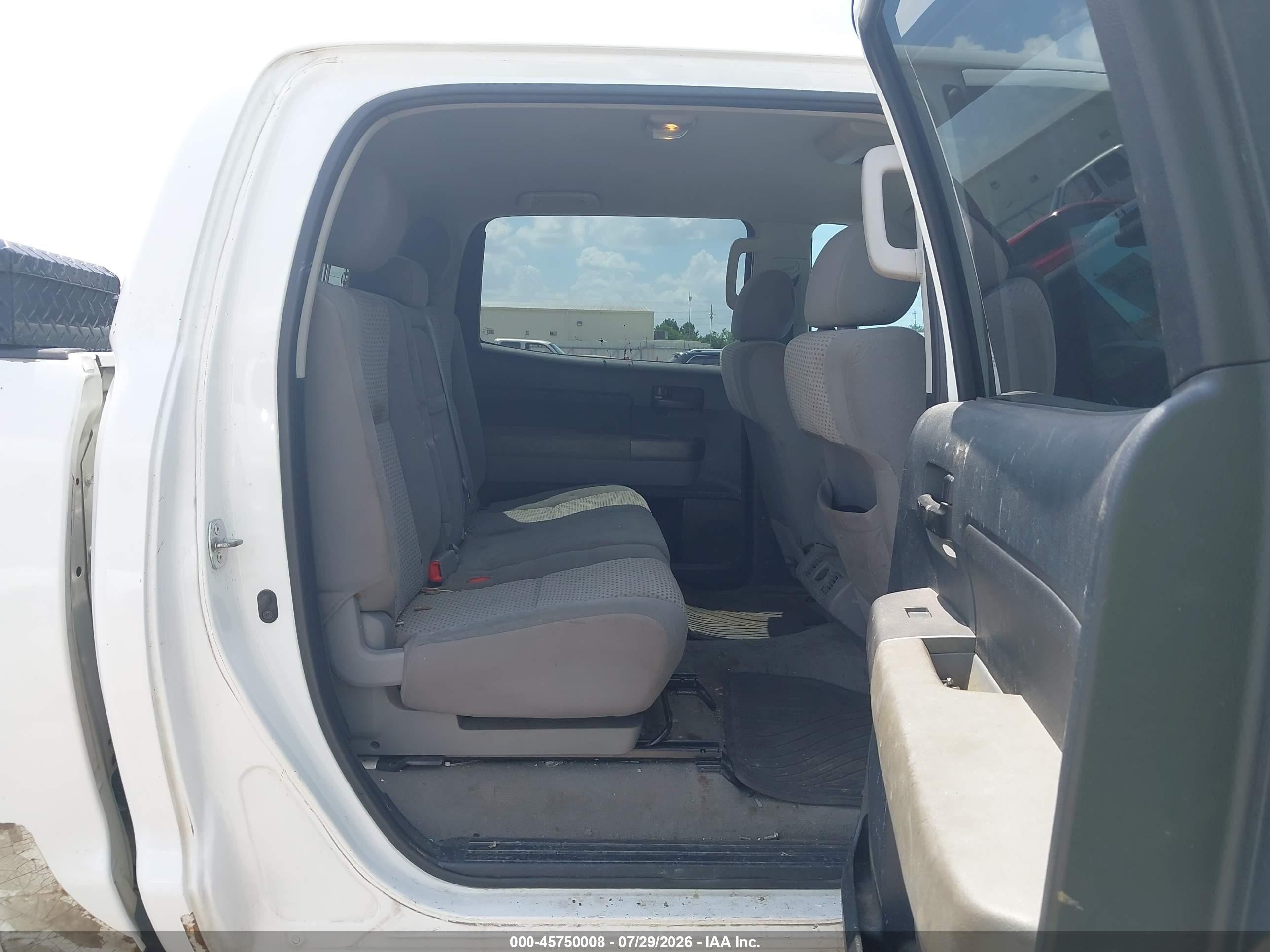 2011 Toyota Tundra Grade 4.6l V8 White vin: 5TFEM5F18BX033586