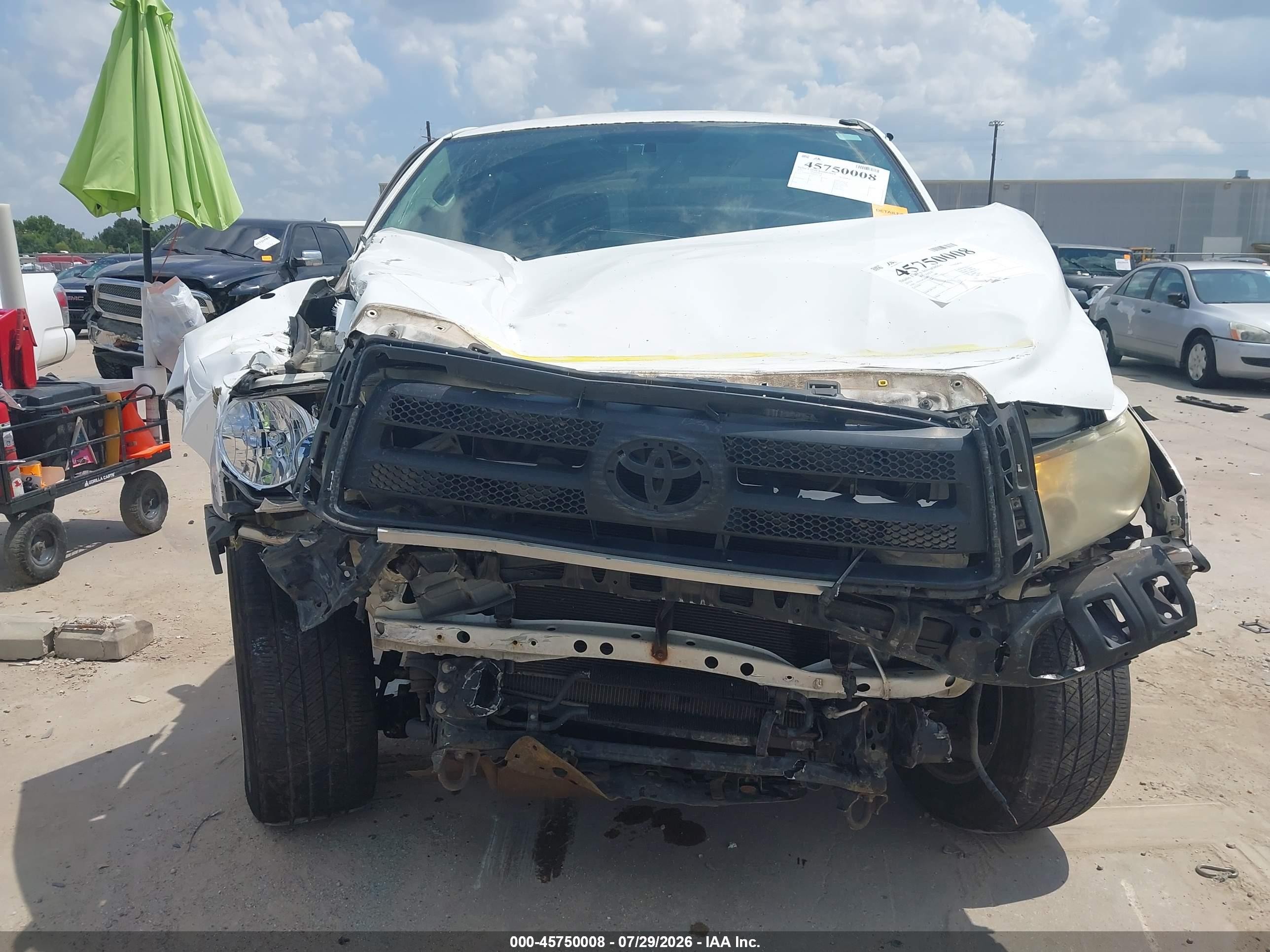 2011 Toyota Tundra Grade 4.6l V8 White vin: 5TFEM5F18BX033586