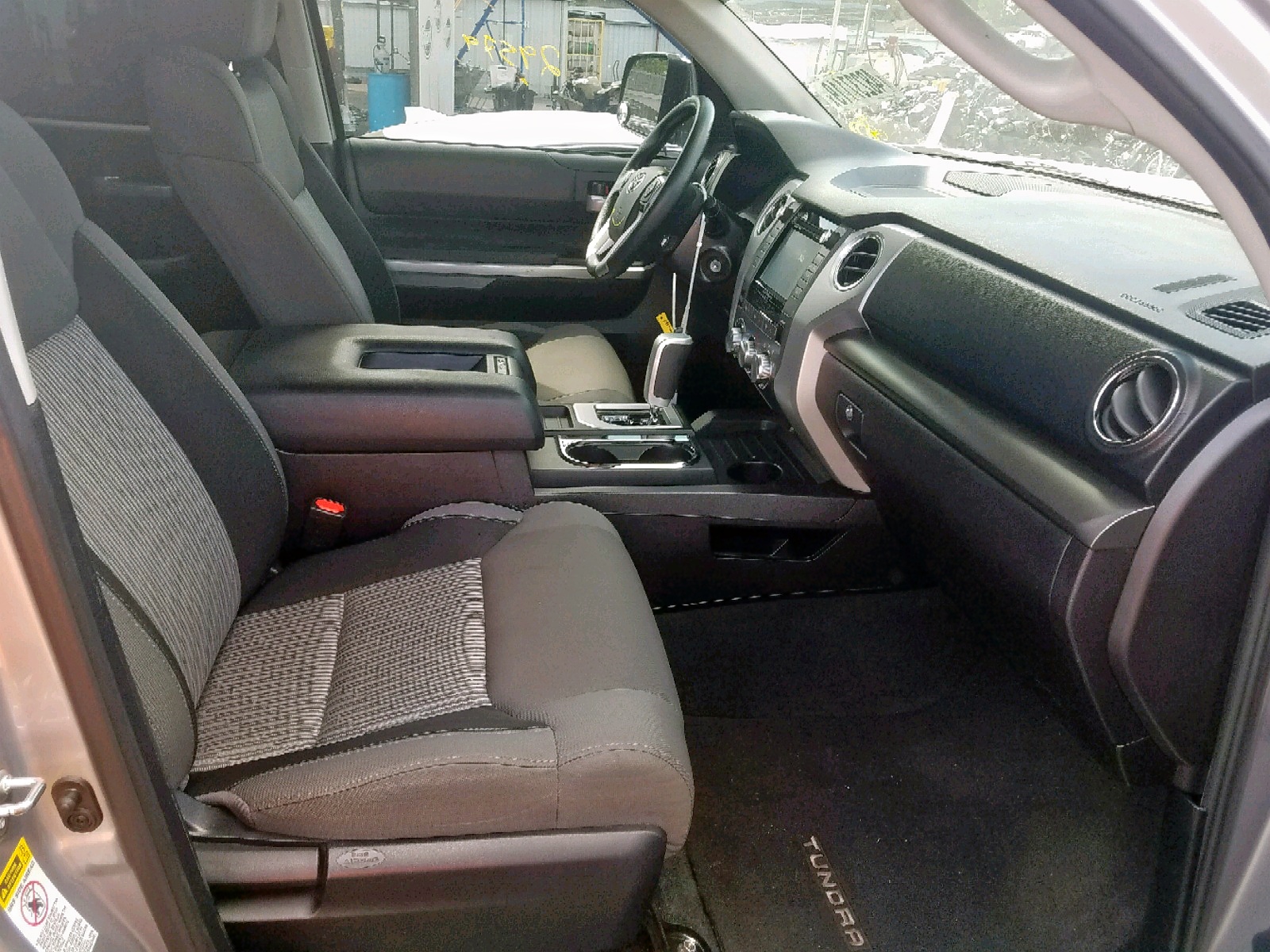 2015 Toyota Tundra Crewmax Sr5 Silver vin: 5TFEM5F18FX089579