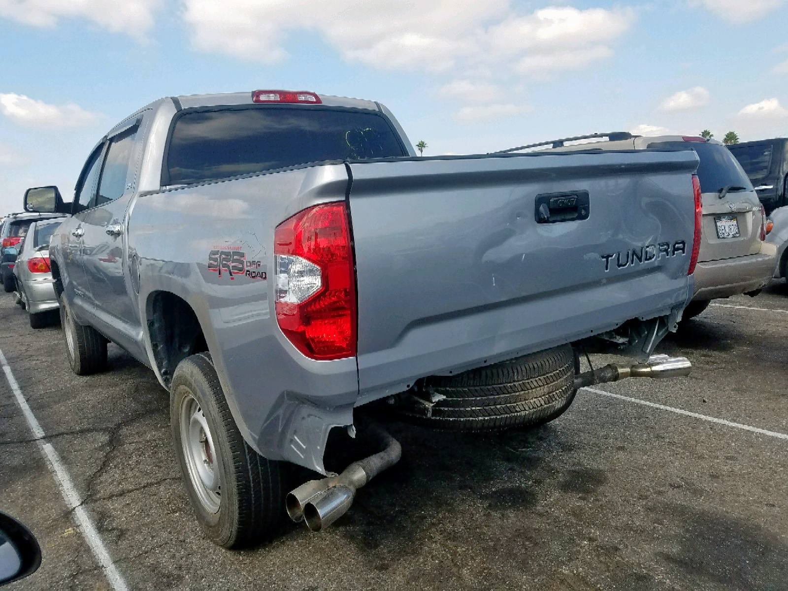2015 Toyota Tundra Crewmax Sr5 Silver vin: 5TFEM5F18FX089579