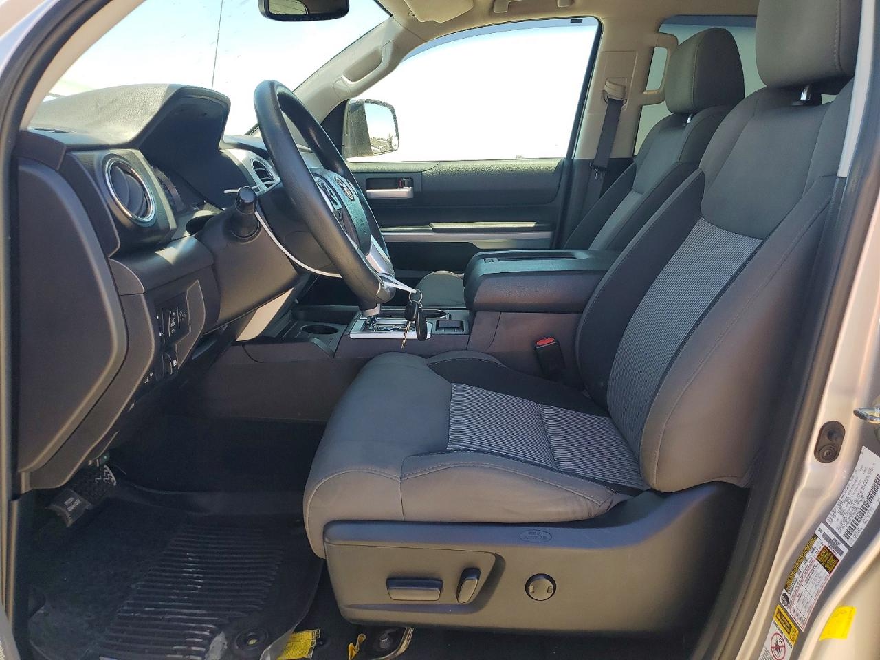 2015 Toyota Tundra Crewmax Sr5 Silver vin: 5TFEM5F18FX089579