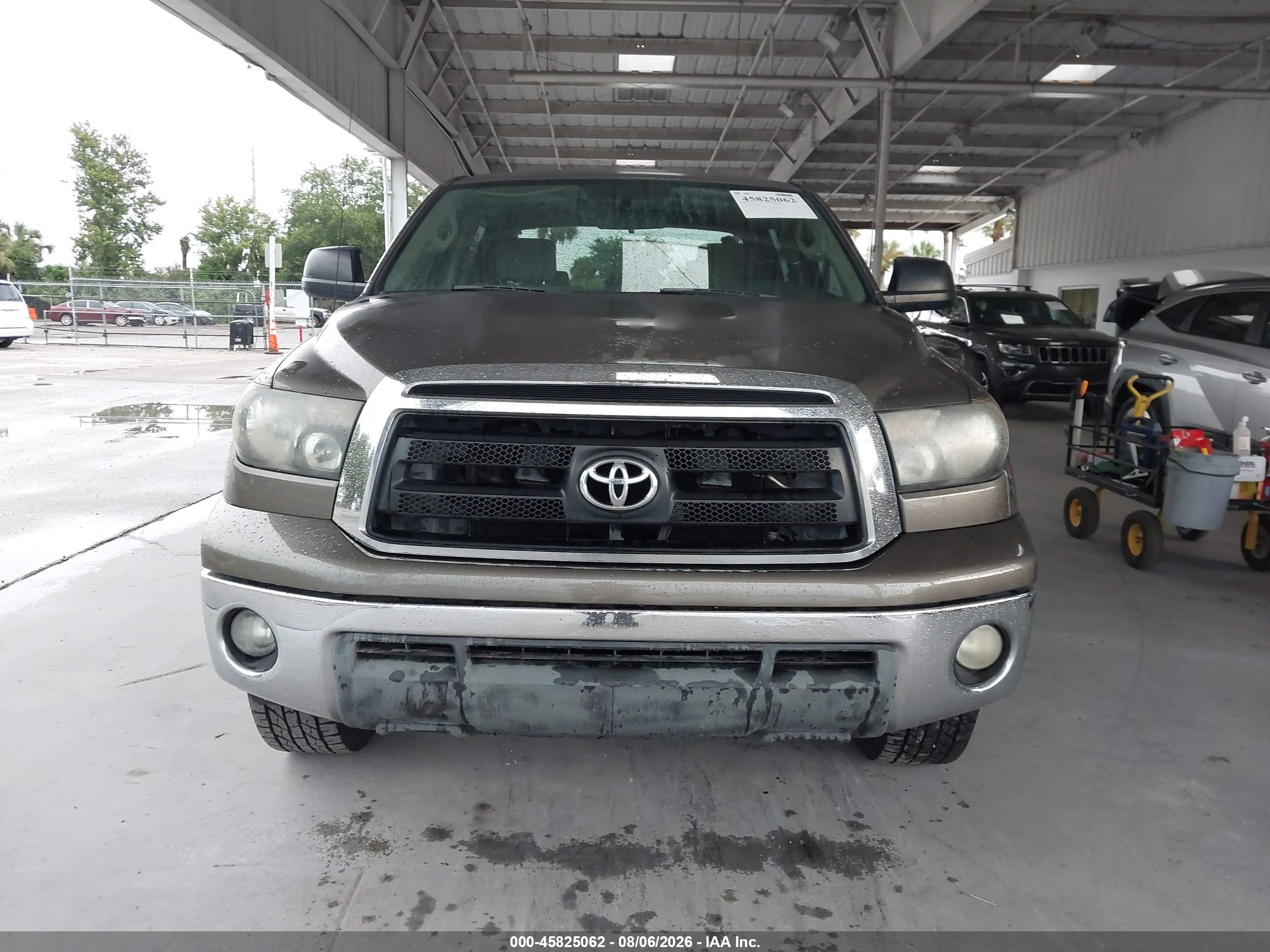 2010 Toyota Tundra Grade 4.6l V8 Gold vin: 5TFEM5F19AX001468