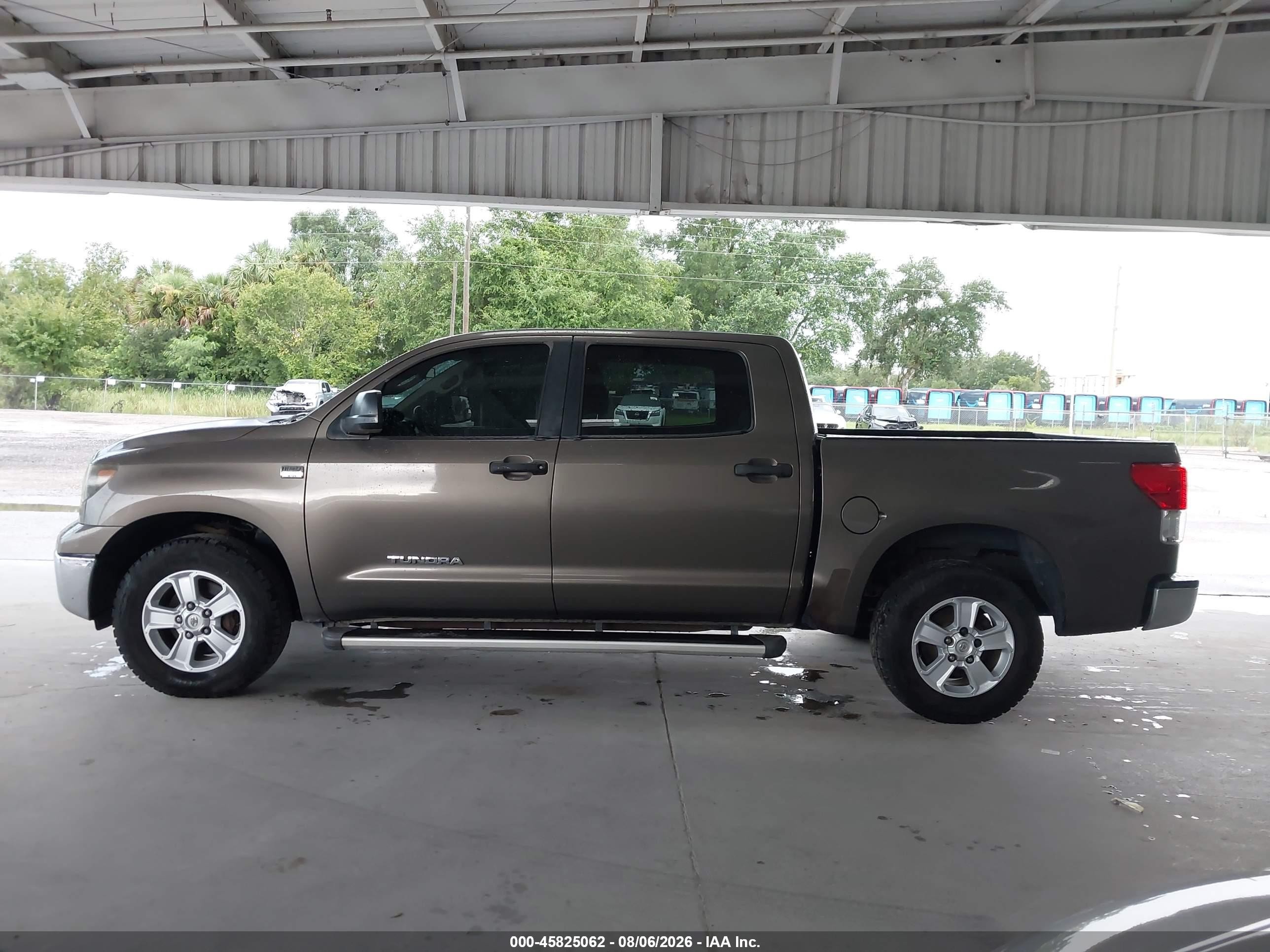 2010 Toyota Tundra Grade 4.6l V8 Gold vin: 5TFEM5F19AX001468
