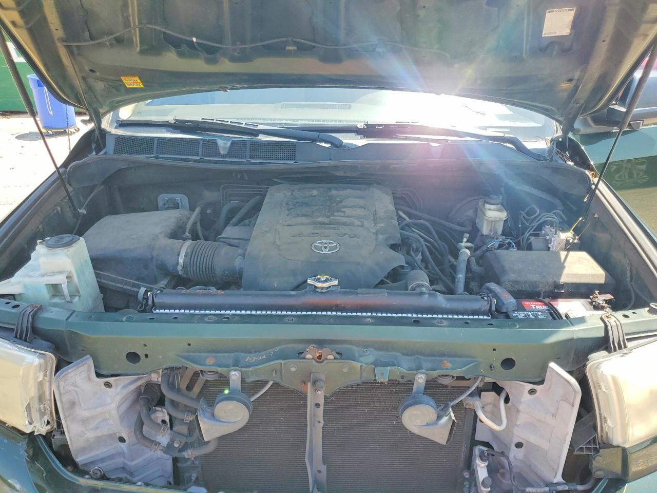 2011 Toyota Tundra Crewmax Sr5 Зеленый vin: 5TFEM5F19BX026808
