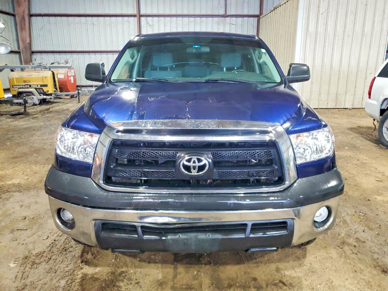 2011 Toyota Tundra Crewmax Sr5 Синий vin: 5TFEM5F19BX026873
