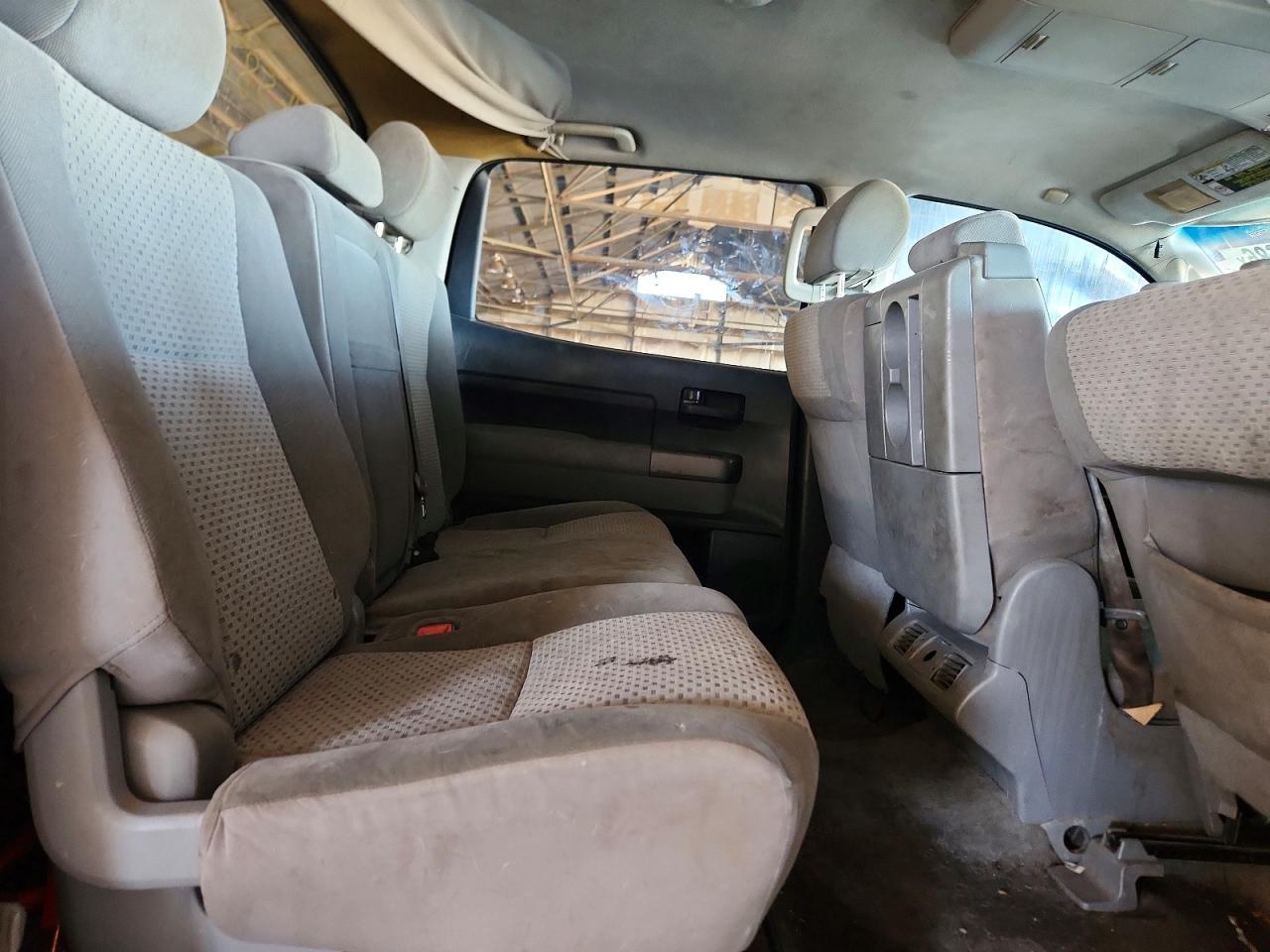 2011 Toyota Tundra Crewmax Sr5 White vin: 5TFEM5F19BX032074