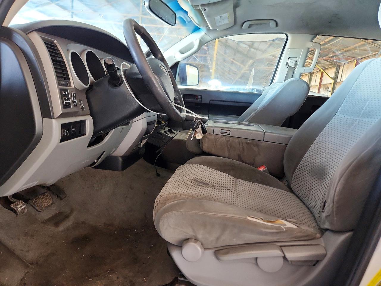 2011 Toyota Tundra Crewmax Sr5 White vin: 5TFEM5F19BX032074