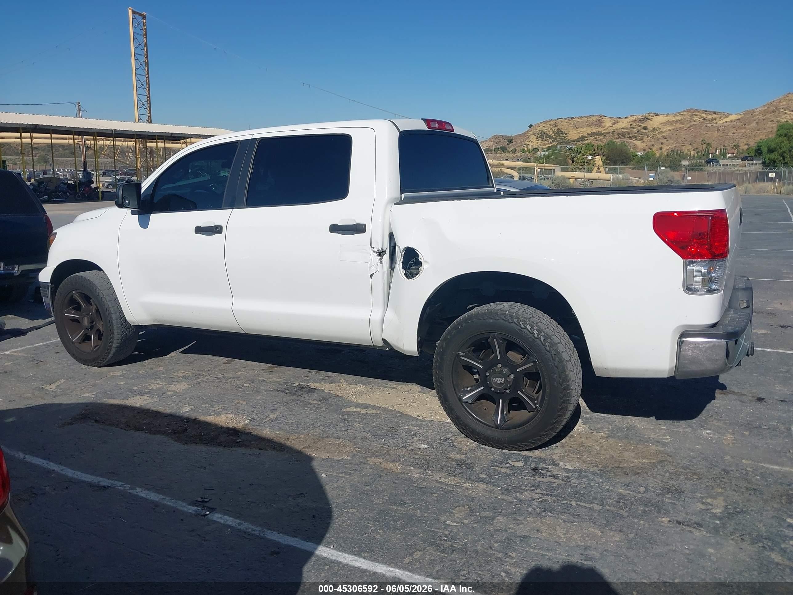 2011 Toyota Tundra Grade 4.6l V8 White vin: 5TFEM5F19BX035928