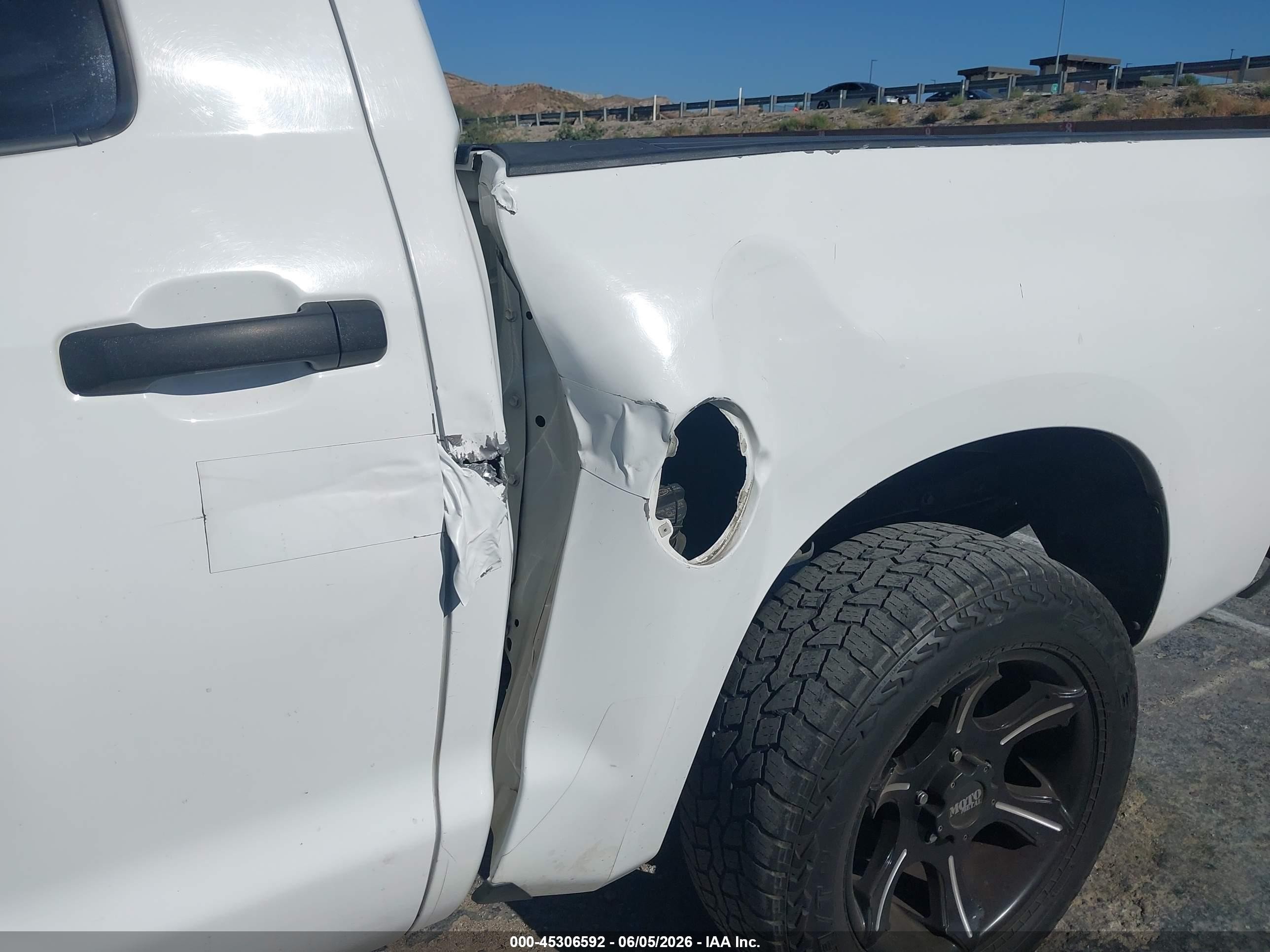 2011 Toyota Tundra Grade 4.6l V8 White vin: 5TFEM5F19BX035928