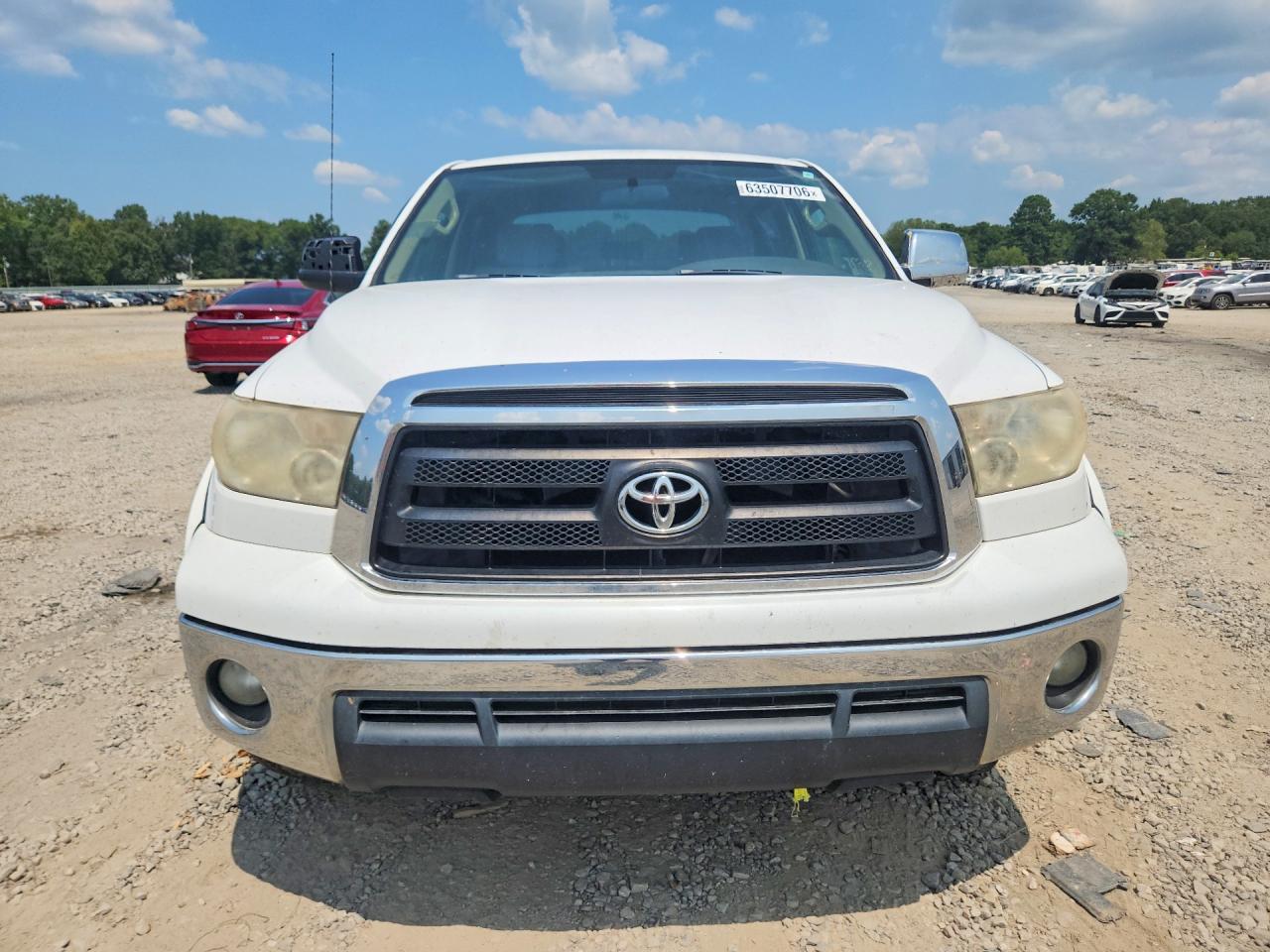 2010 Toyota Tundra Crewmax Sr5 White vin: 5TFEM5F1XAX016027