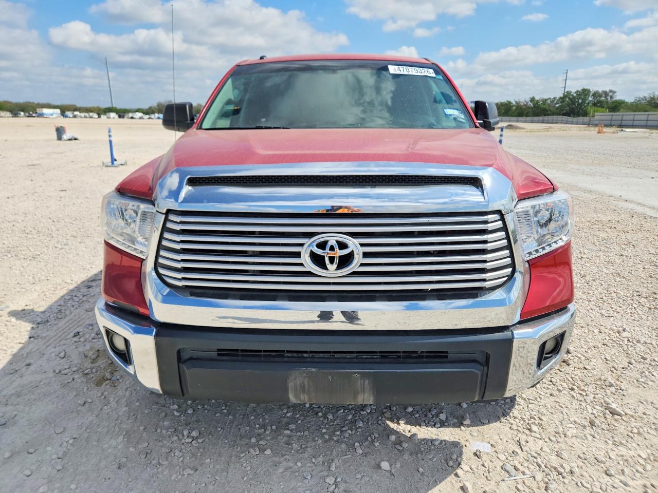 2015 Toyota Tundra Sr5 Red vin: 5TFEM5F1XFX083508