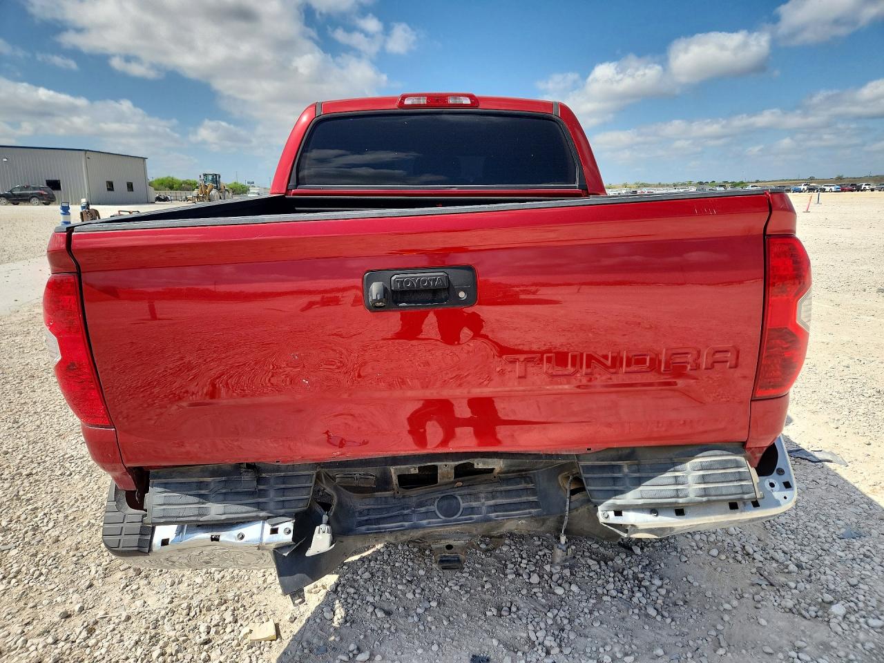 2015 Toyota Tundra Sr5 Red vin: 5TFEM5F1XFX083508