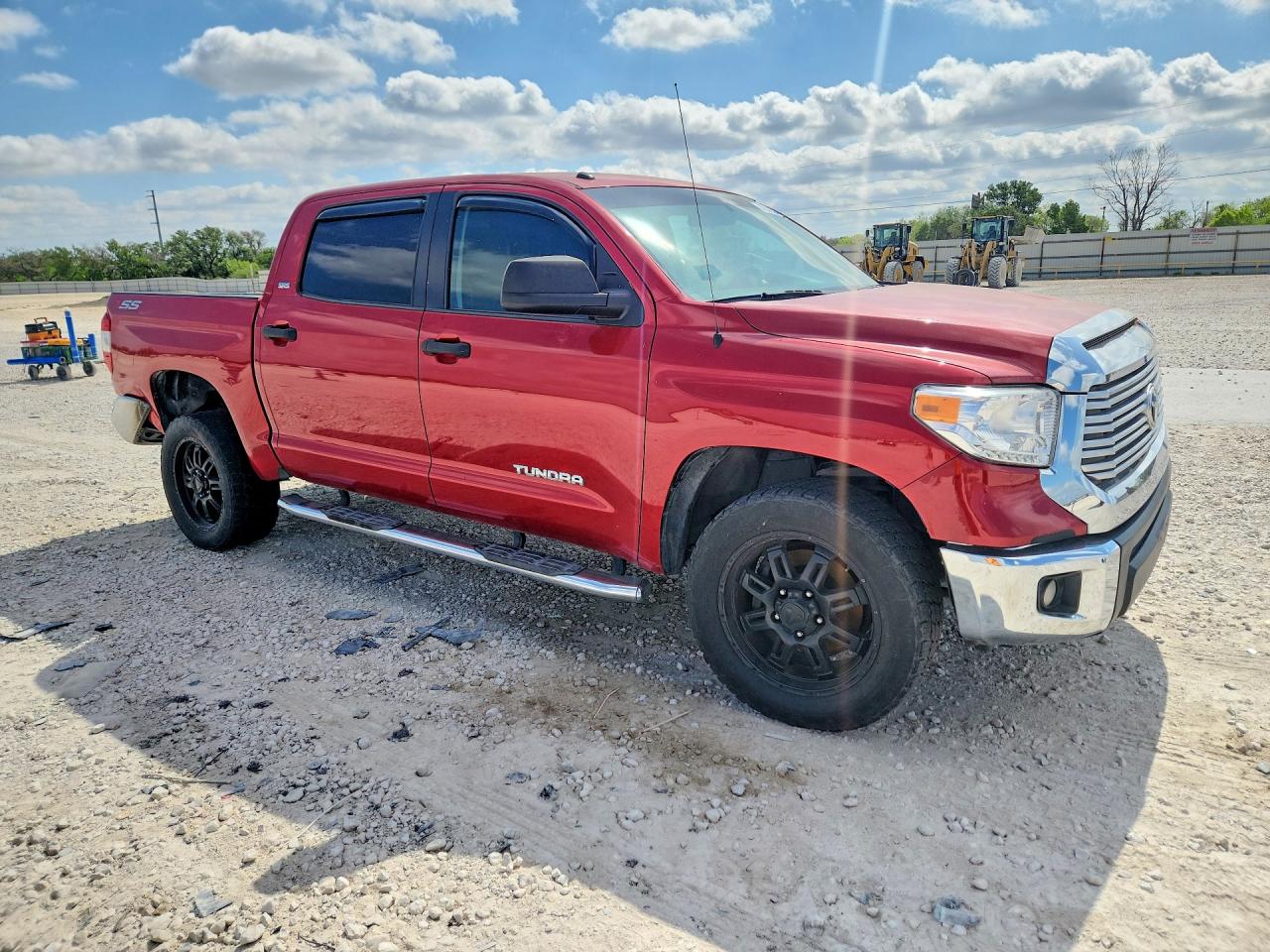 2015 Toyota Tundra Sr5 Red vin: 5TFEM5F1XFX083508