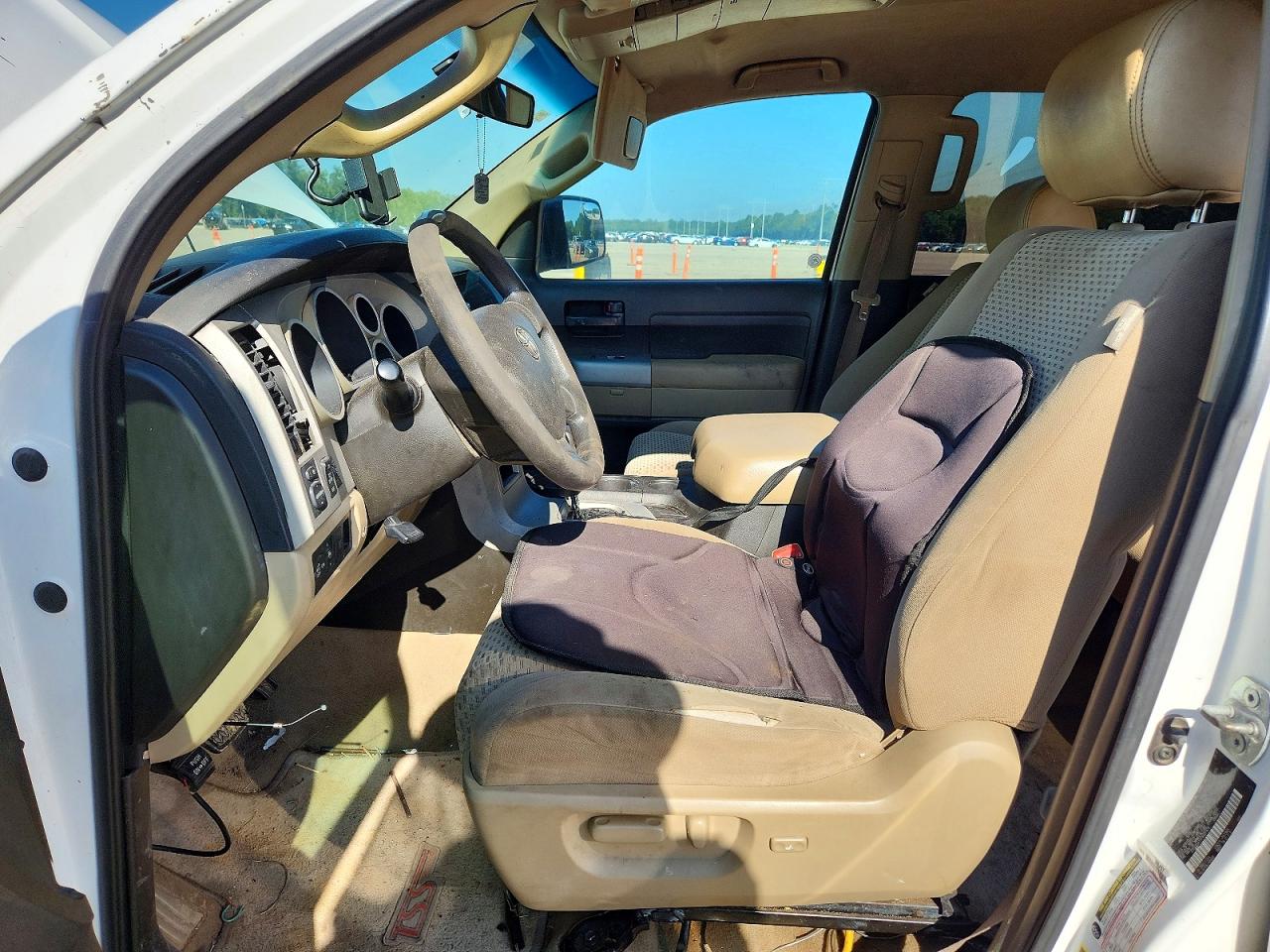 2007 Toyota Tundra Crewmax Sr5 White vin: 5TFEV54117X027474
