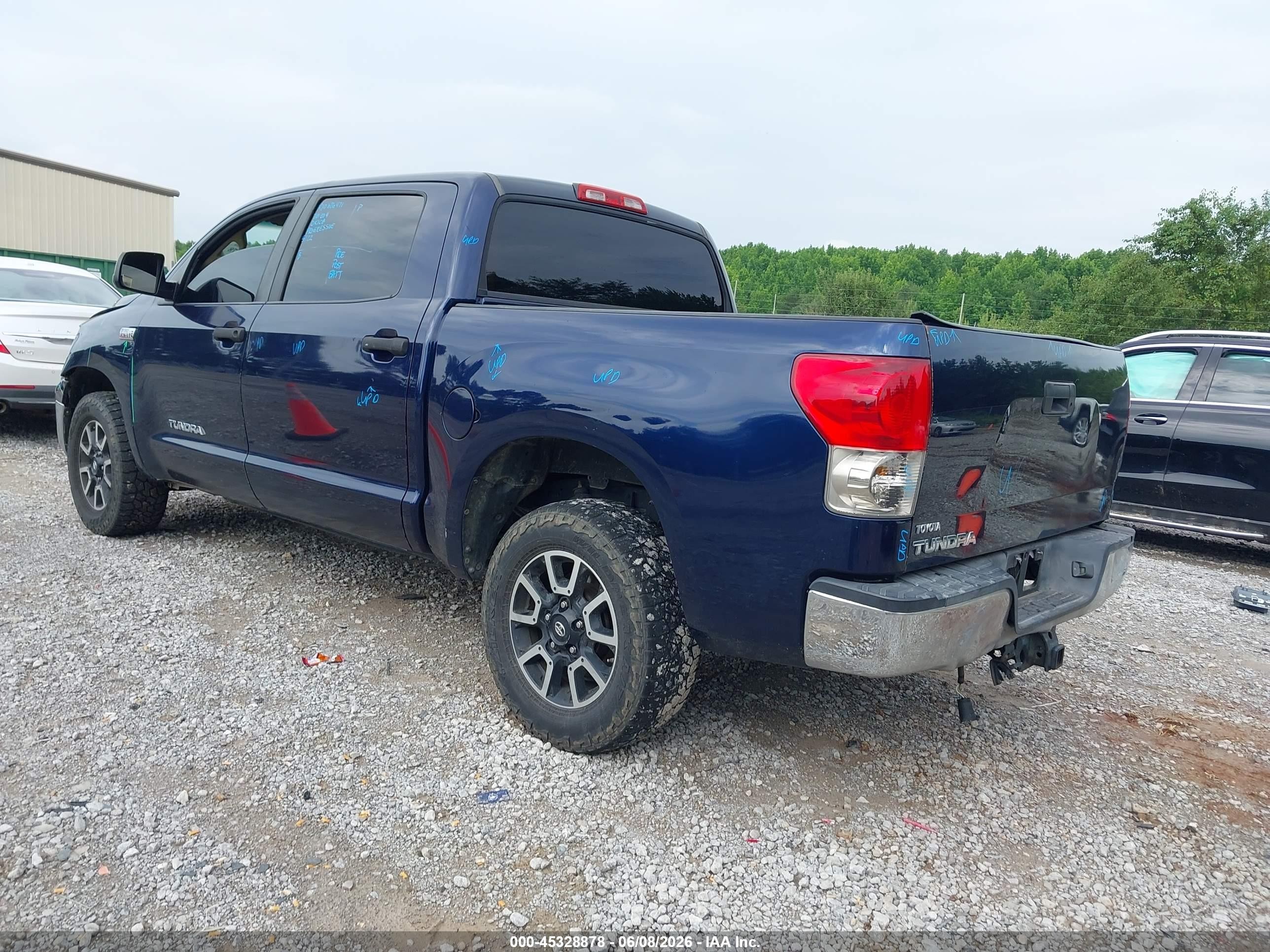 2008 Toyota Tundra Base 5.7l V8 Blue vin: 5TFEV54118X060640