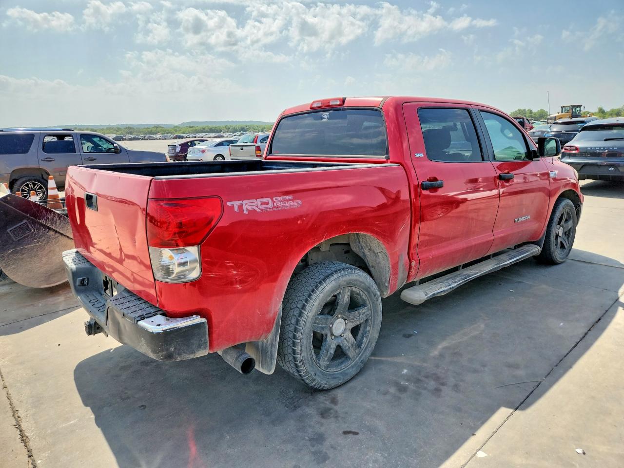 2008 Toyota Tundra Sr5 Red vin: 5TFEV54128X053096