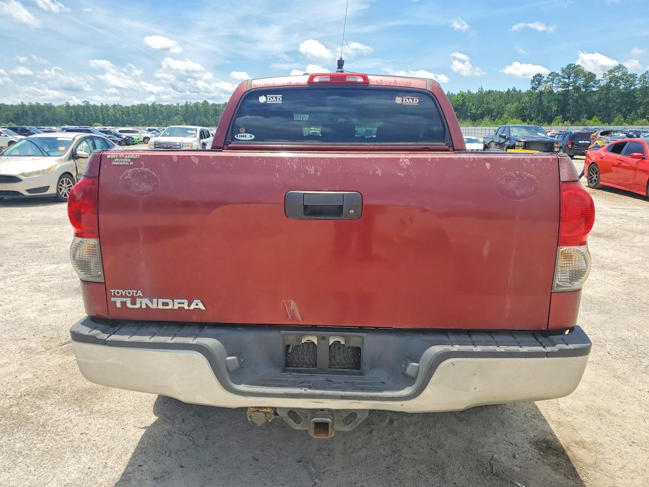 2008 Toyota Tundra Sr5 Red vin: 5TFEV54128X059657