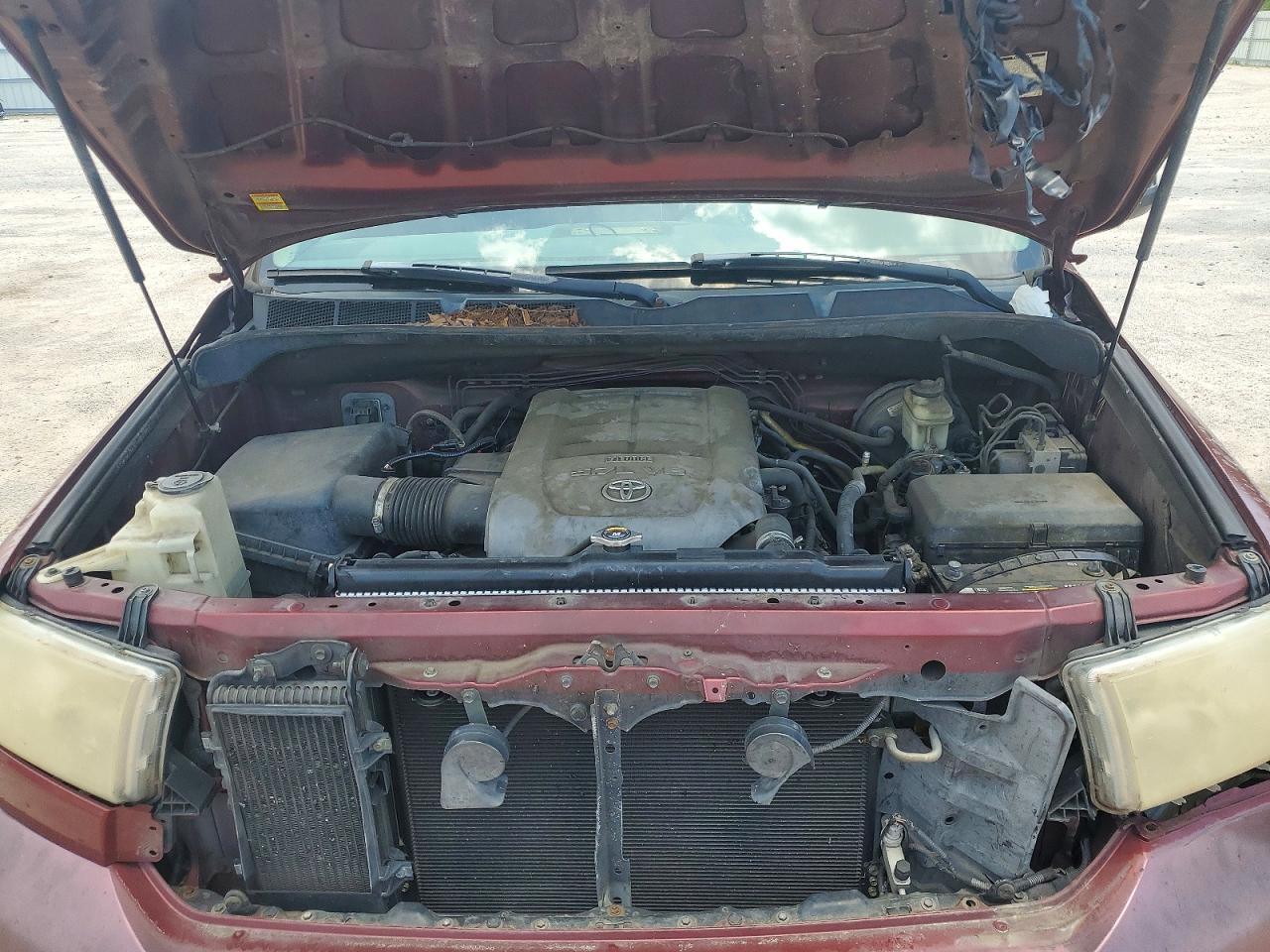 2008 Toyota Tundra Sr5 Red vin: 5TFEV54128X059657