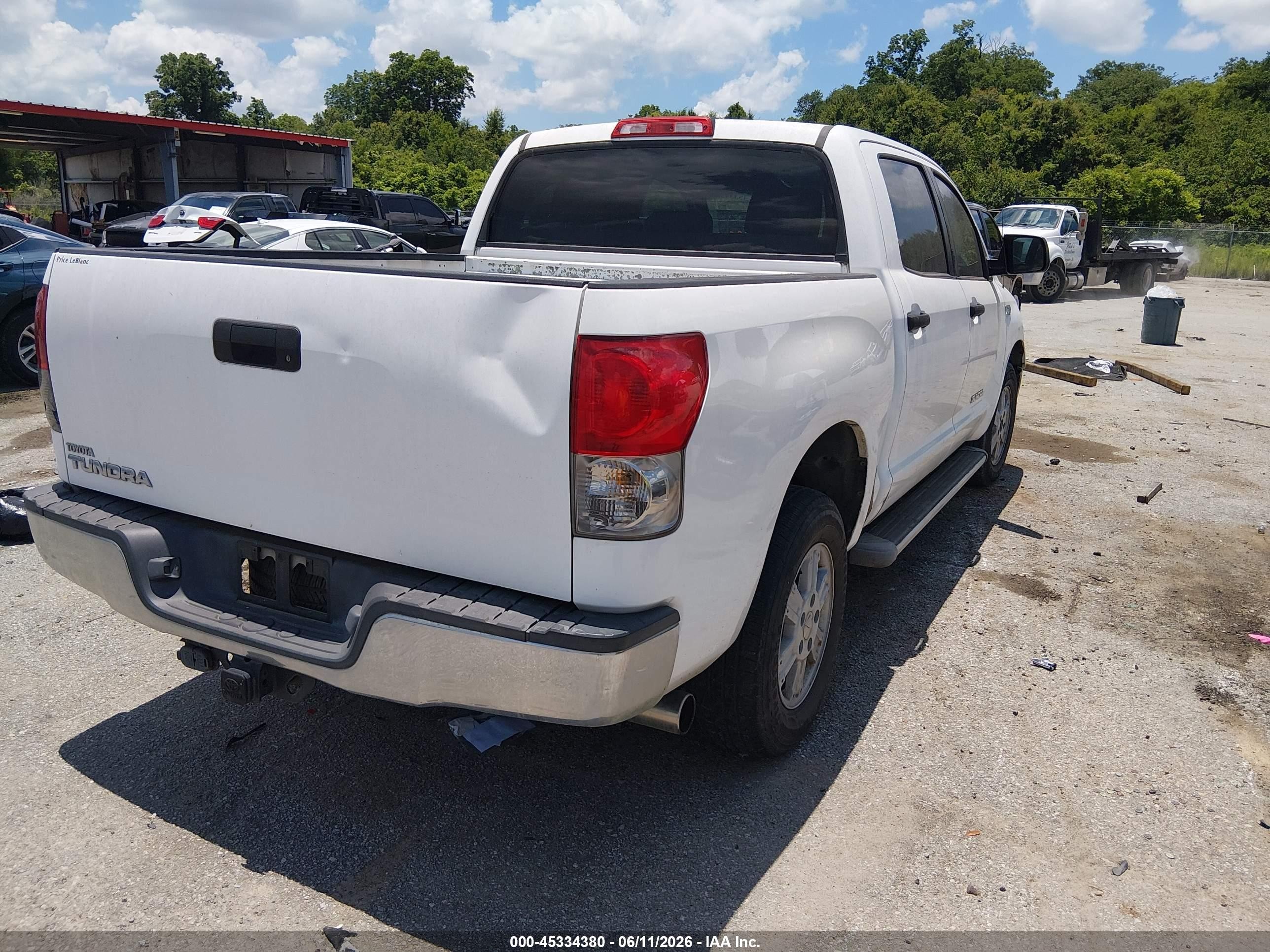 2009 Toyota Tundra Grade 5.7l V8 White vin: 5TFEV54129X072233