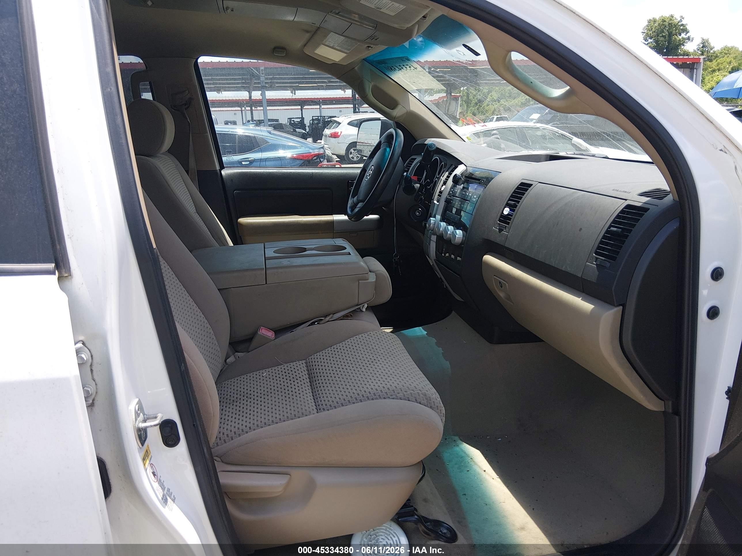 2009 Toyota Tundra Grade 5.7l V8 White vin: 5TFEV54129X072233