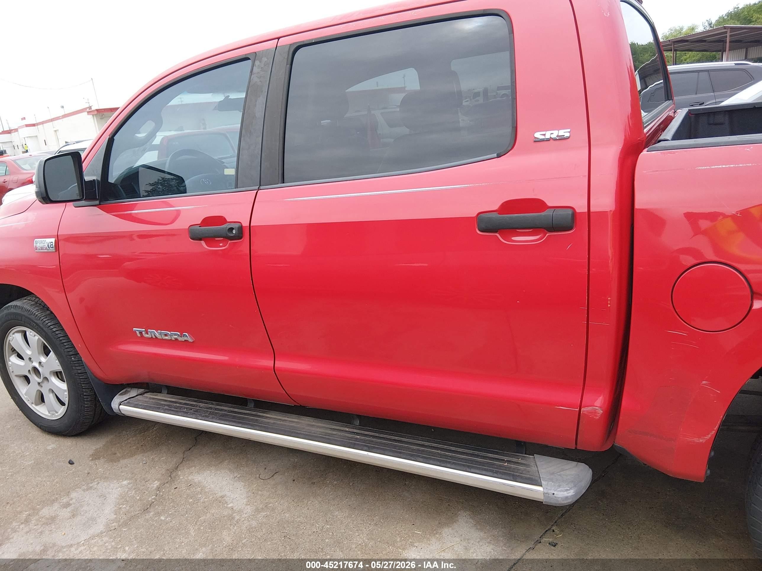 2008 Toyota Tundra Sr5 5.7l V8 Red vin: 5TFEV54138X046223