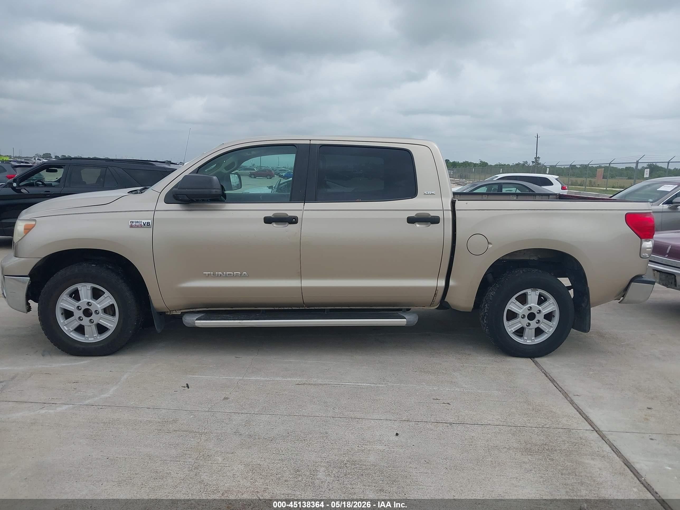 2008 Toyota Tundra Sr5 5.7l V8 Gold vin: 5TFEV54138X060123