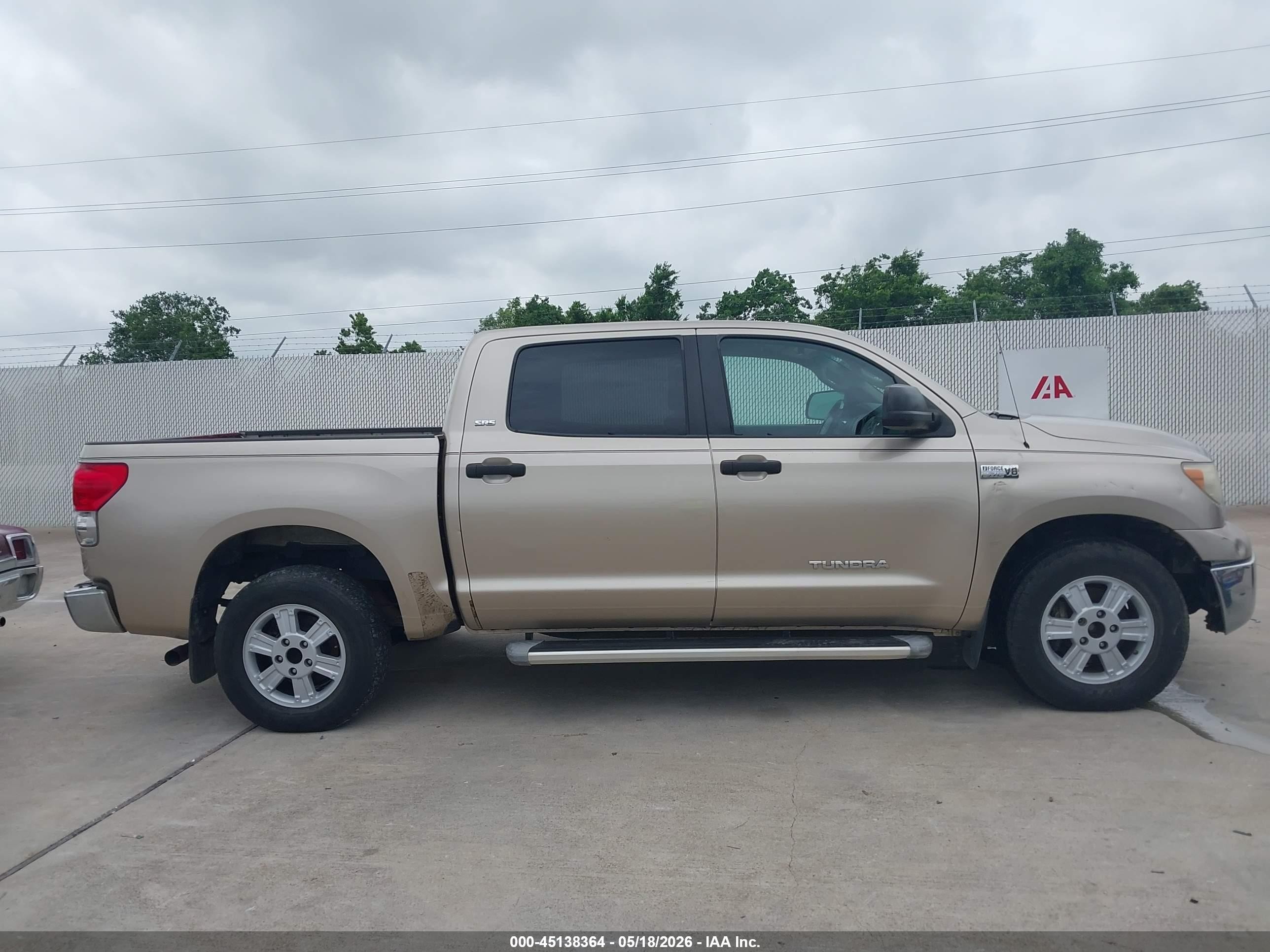 2008 Toyota Tundra Sr5 5.7l V8 Gold vin: 5TFEV54138X060123