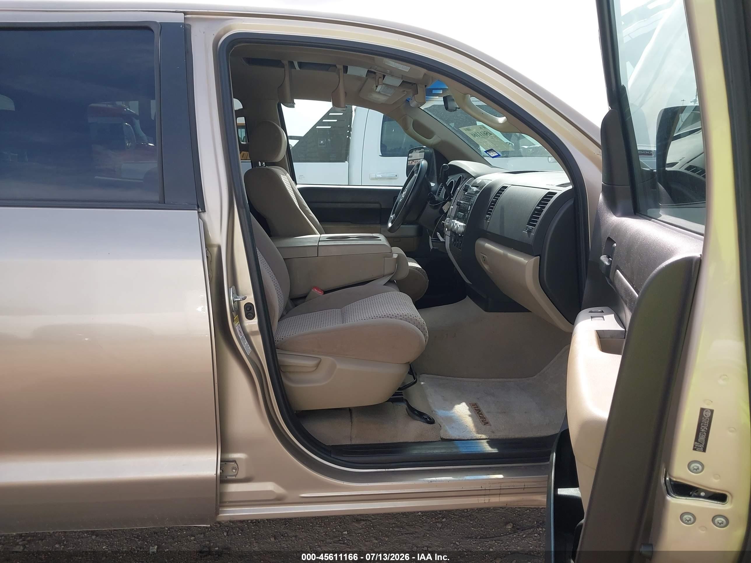 2009 Toyota Tundra Grade 5.7l V8 Бежевый vin: 5TFEV54139X072810