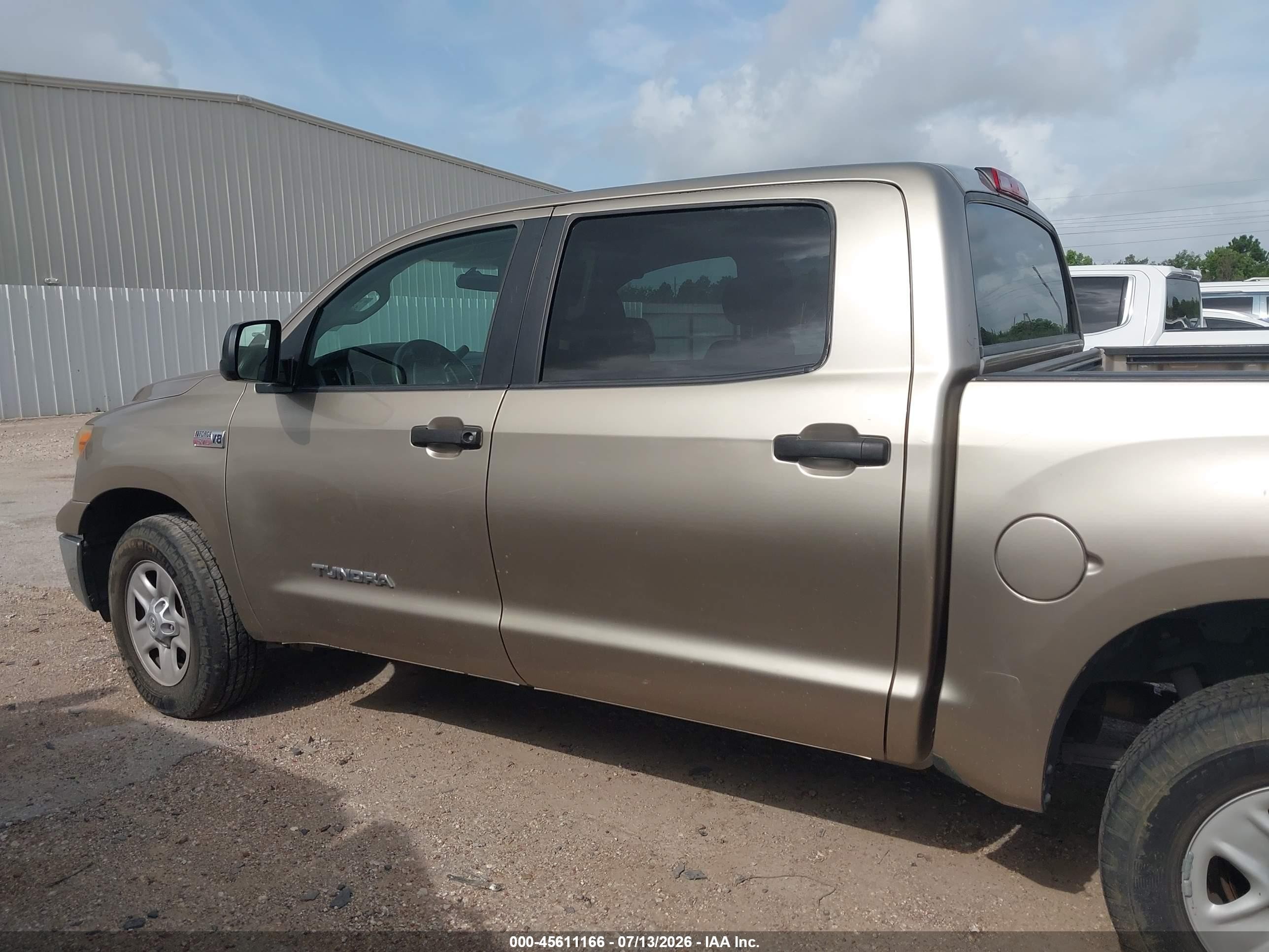 2009 Toyota Tundra Grade 5.7l V8 Бежевый vin: 5TFEV54139X072810