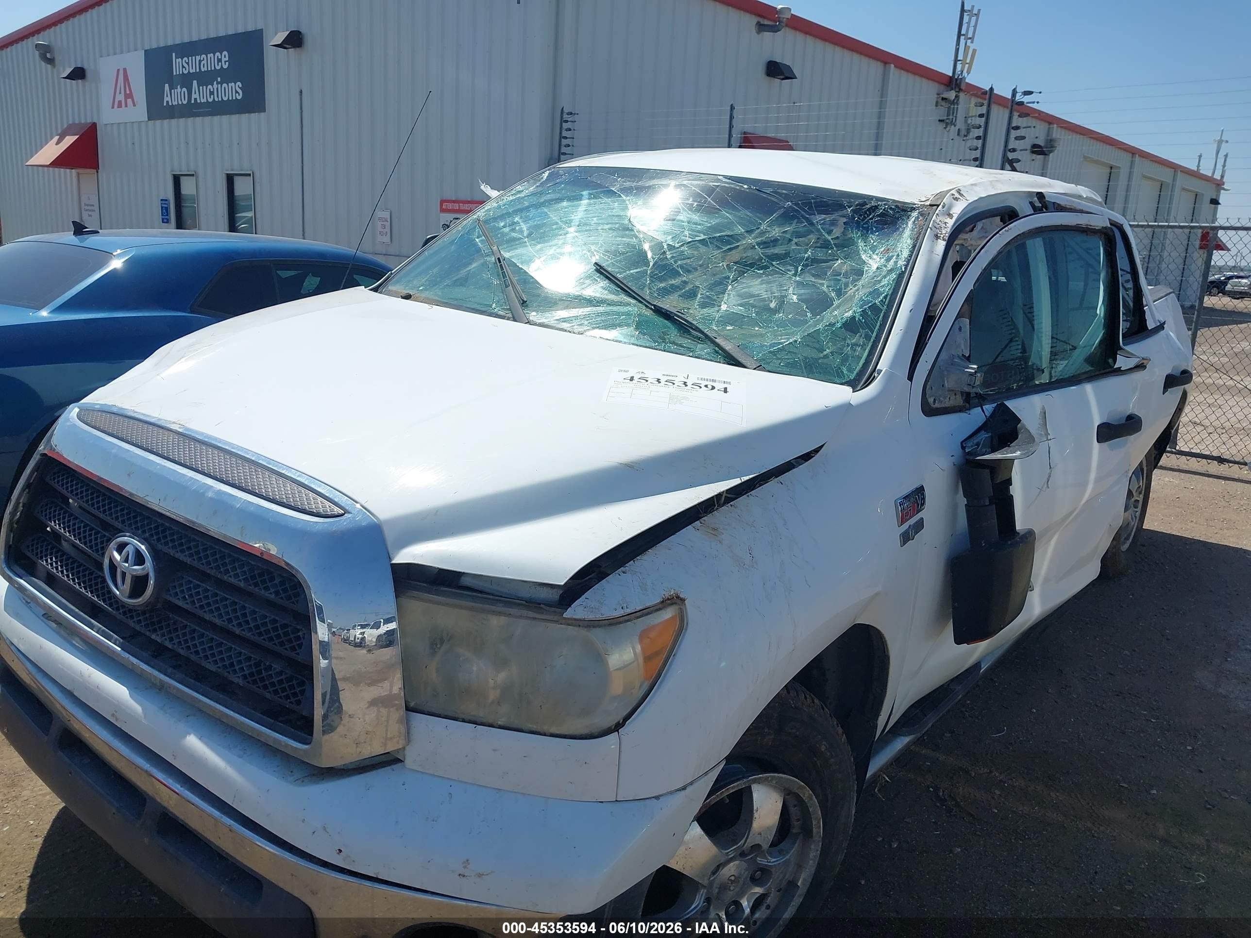 2008 Toyota Tundra Sr5 5.7l V8 White vin: 5TFEV54158X049477