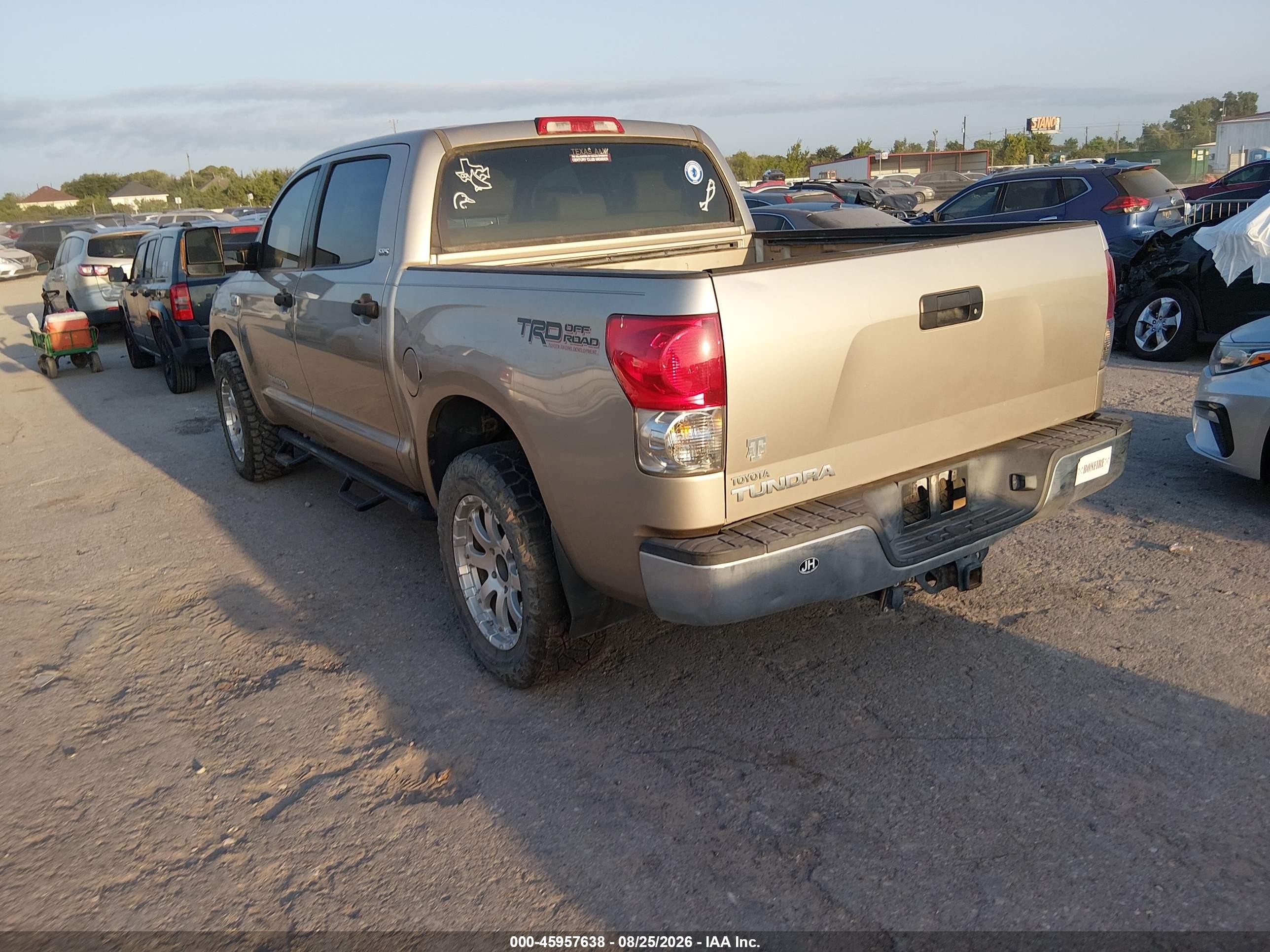 2008 Toyota Tundra Sr5 5.7l V8 Beige vin: 5TFEV54178X055751