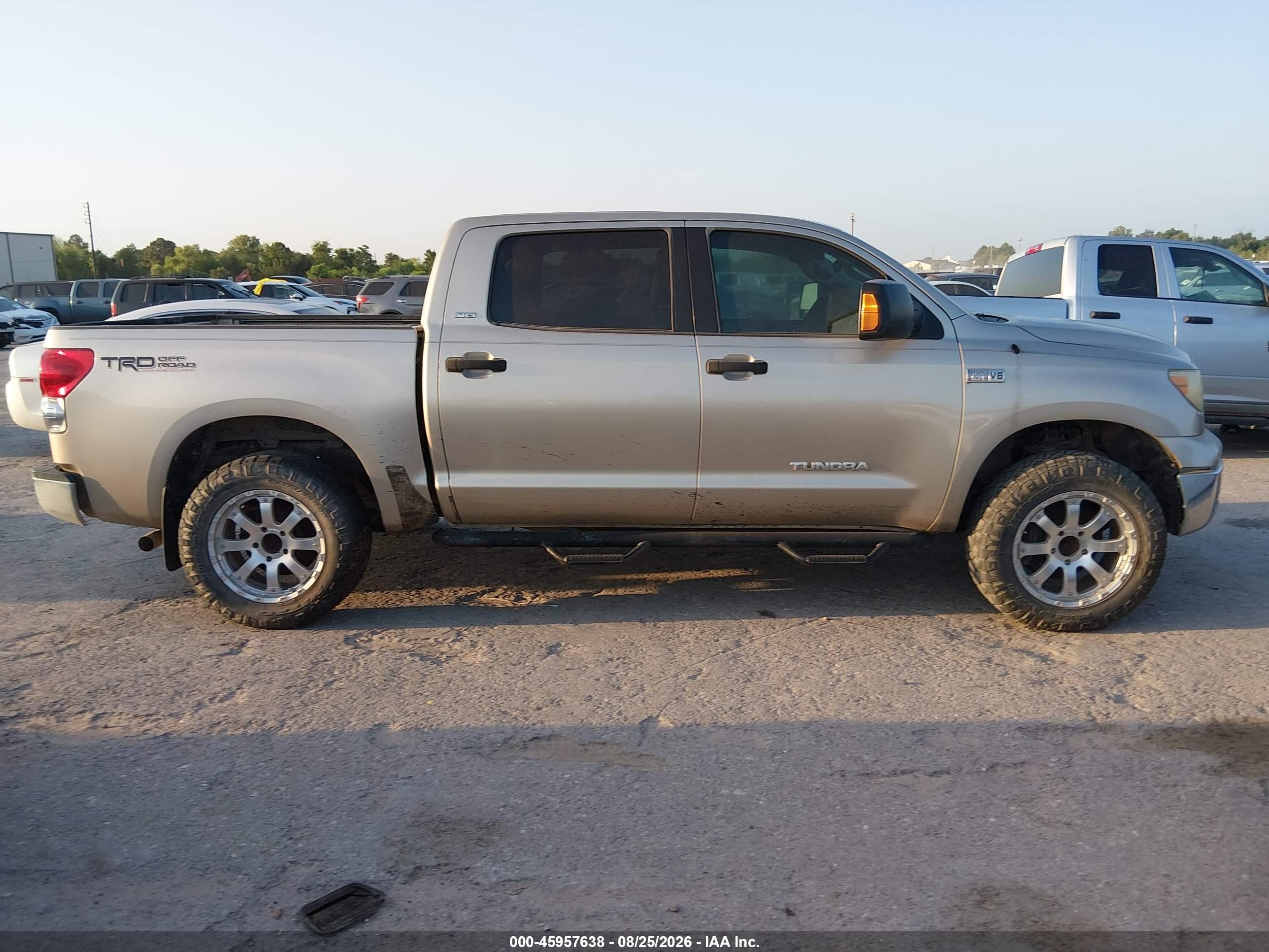 2008 Toyota Tundra Sr5 5.7l V8 Beige vin: 5TFEV54178X055751