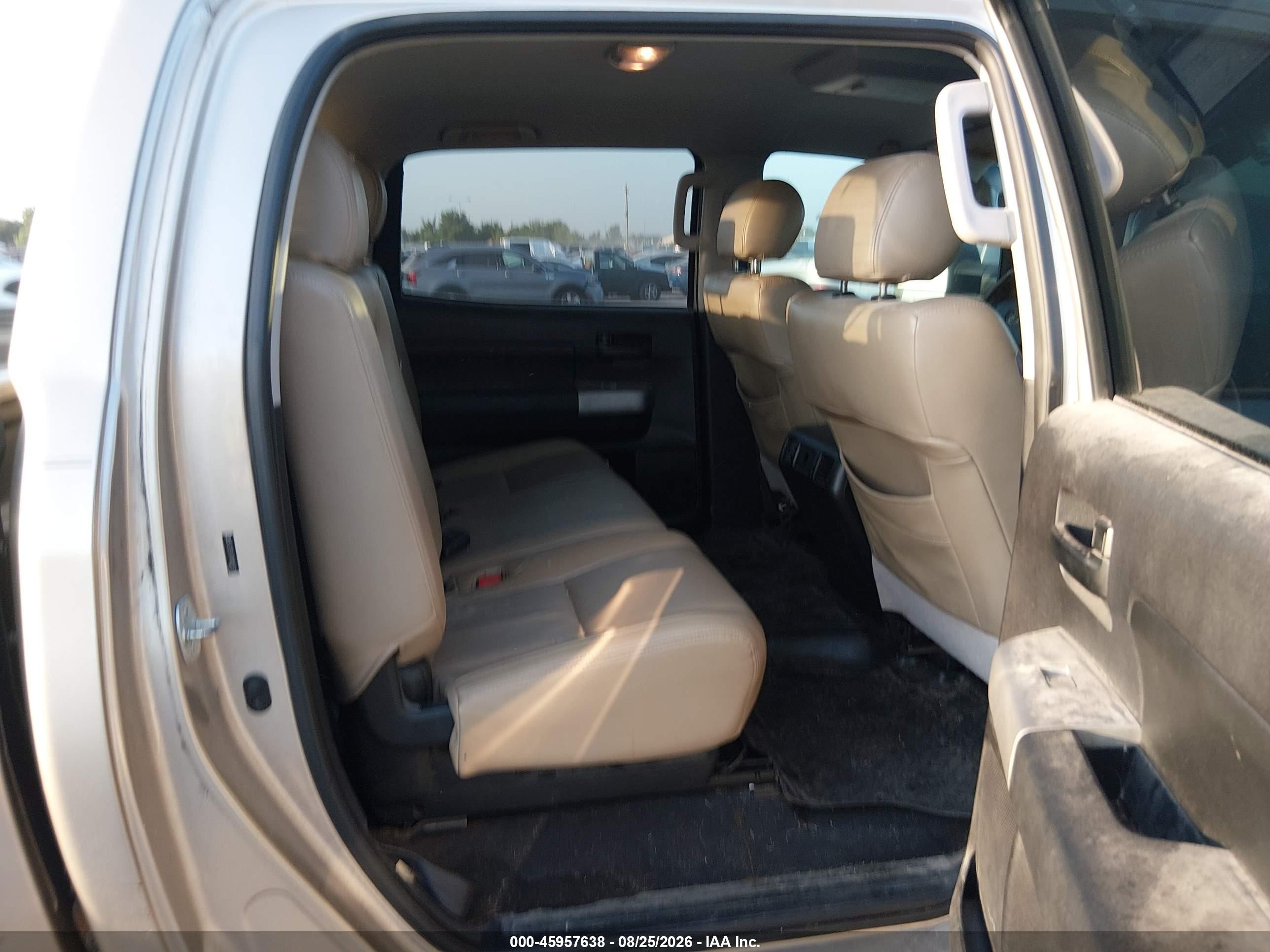 2008 Toyota Tundra Sr5 5.7l V8 Beige vin: 5TFEV54178X055751