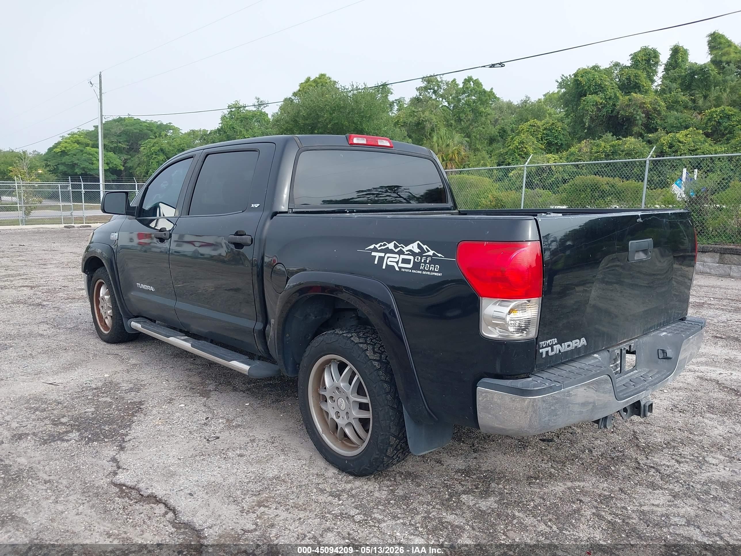 2008 Toyota Tundra Sr5 5.7l V8 Black vin: 5TFEV54188X056715