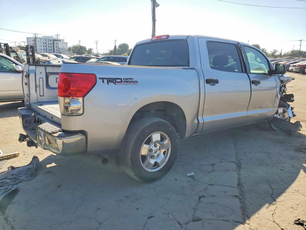 2008 Toyota Tundra Sr5 Серебряный vin: 5TFEV54198X038840