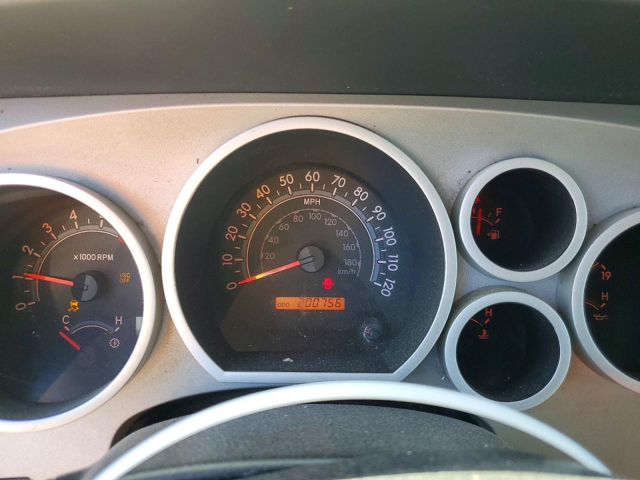 2008 Toyota Tundra Sr5 Серебряный vin: 5TFEV54198X038840