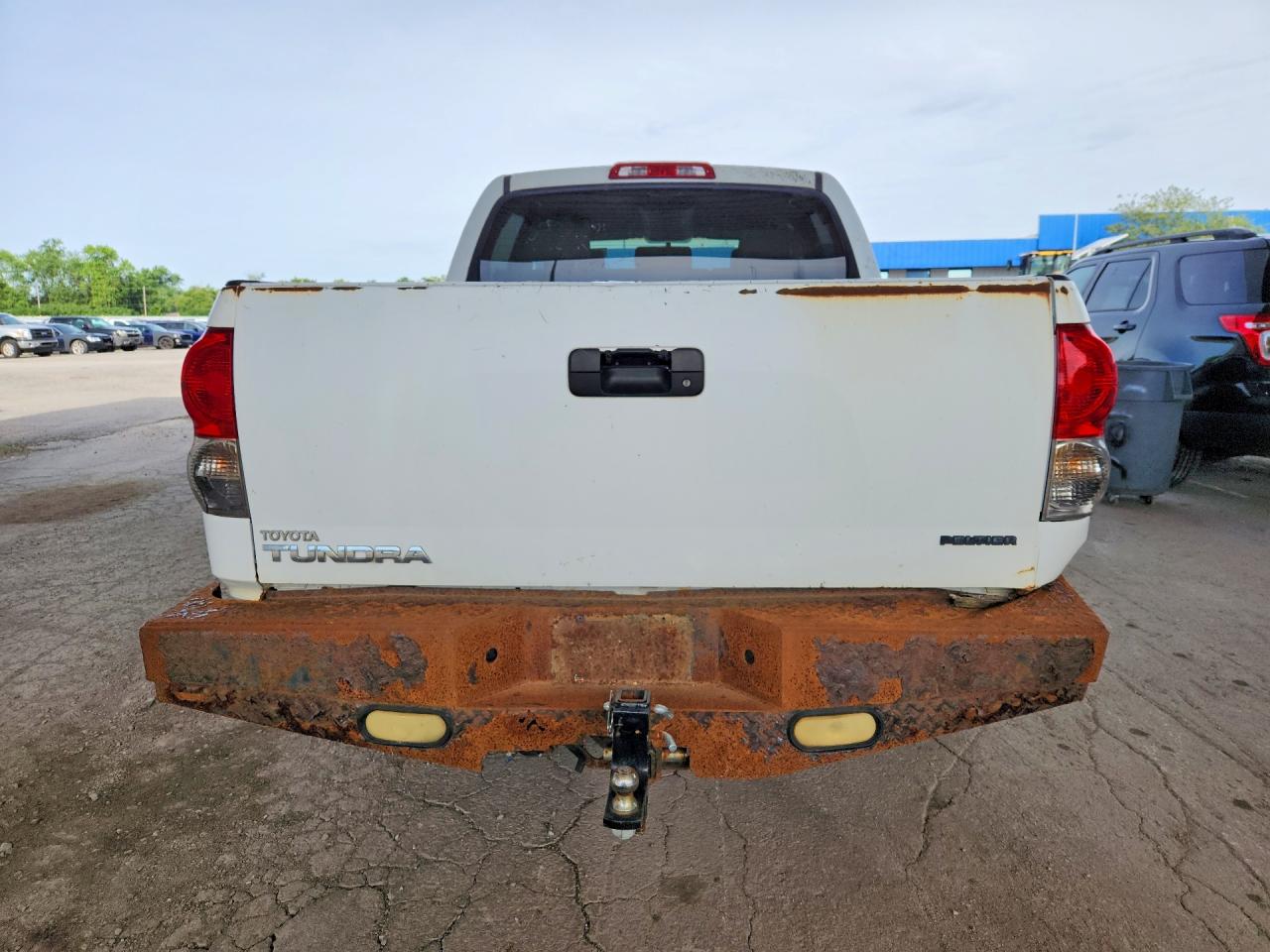 2008 Toyota Tundra Sr5 Белый vin: 5TFEV541X8X047689