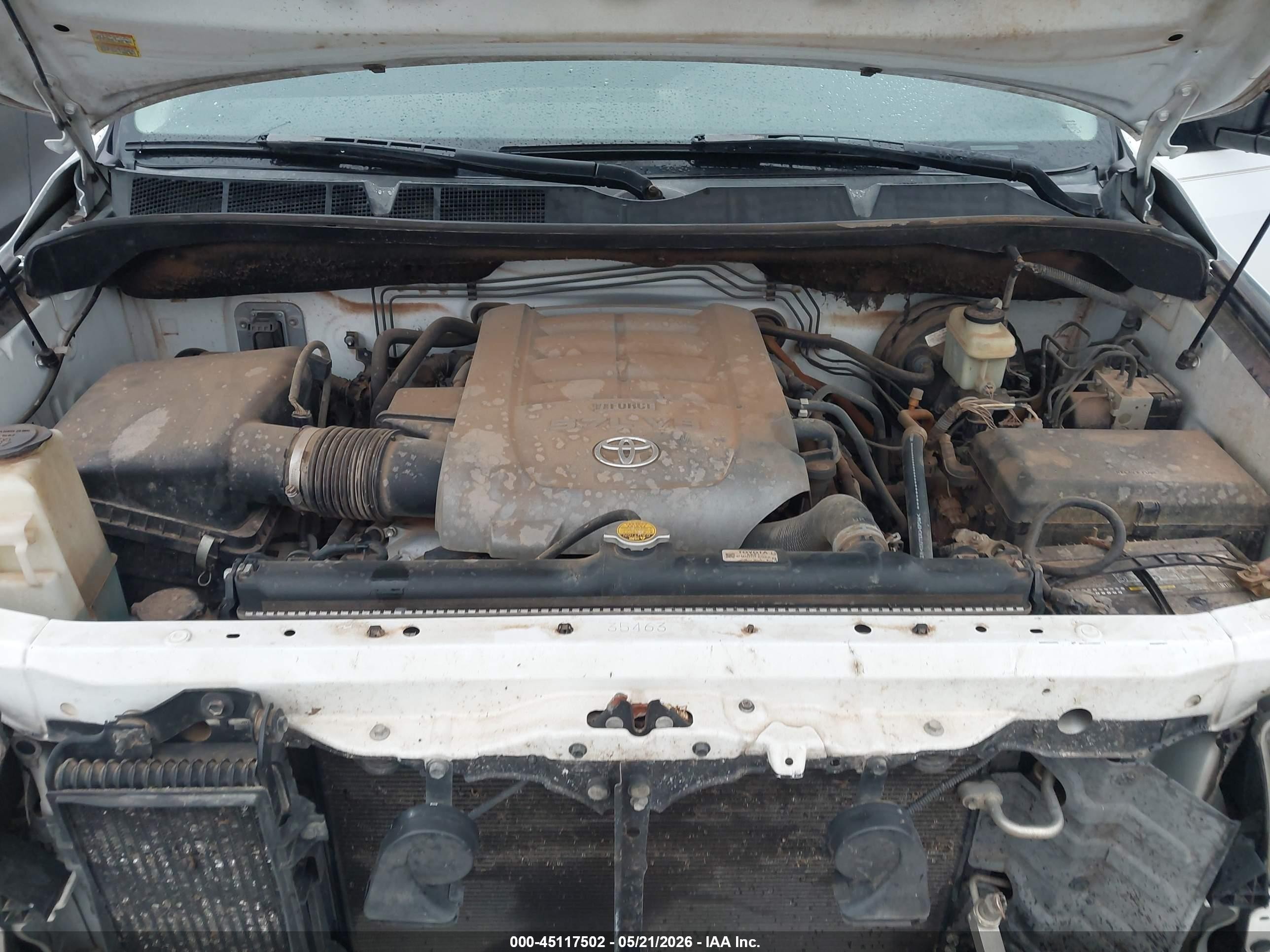 2008 Toyota Tundra Sr5 5.7l V8 White vin: 5TFEV541X8X050236