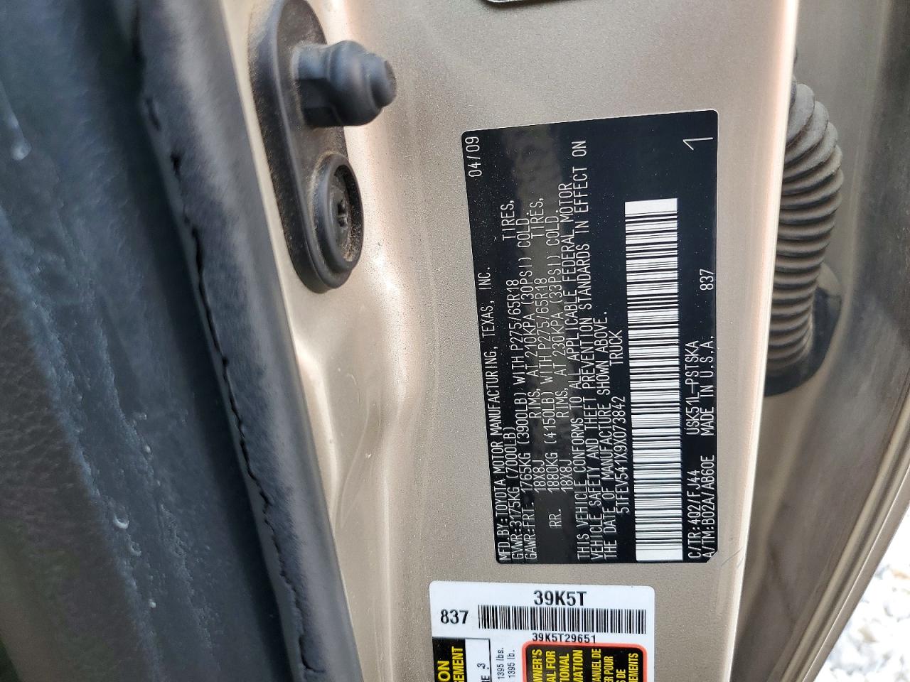 2009 Toyota Tundra Sr5 Gold vin: 5TFEV541X9X073842