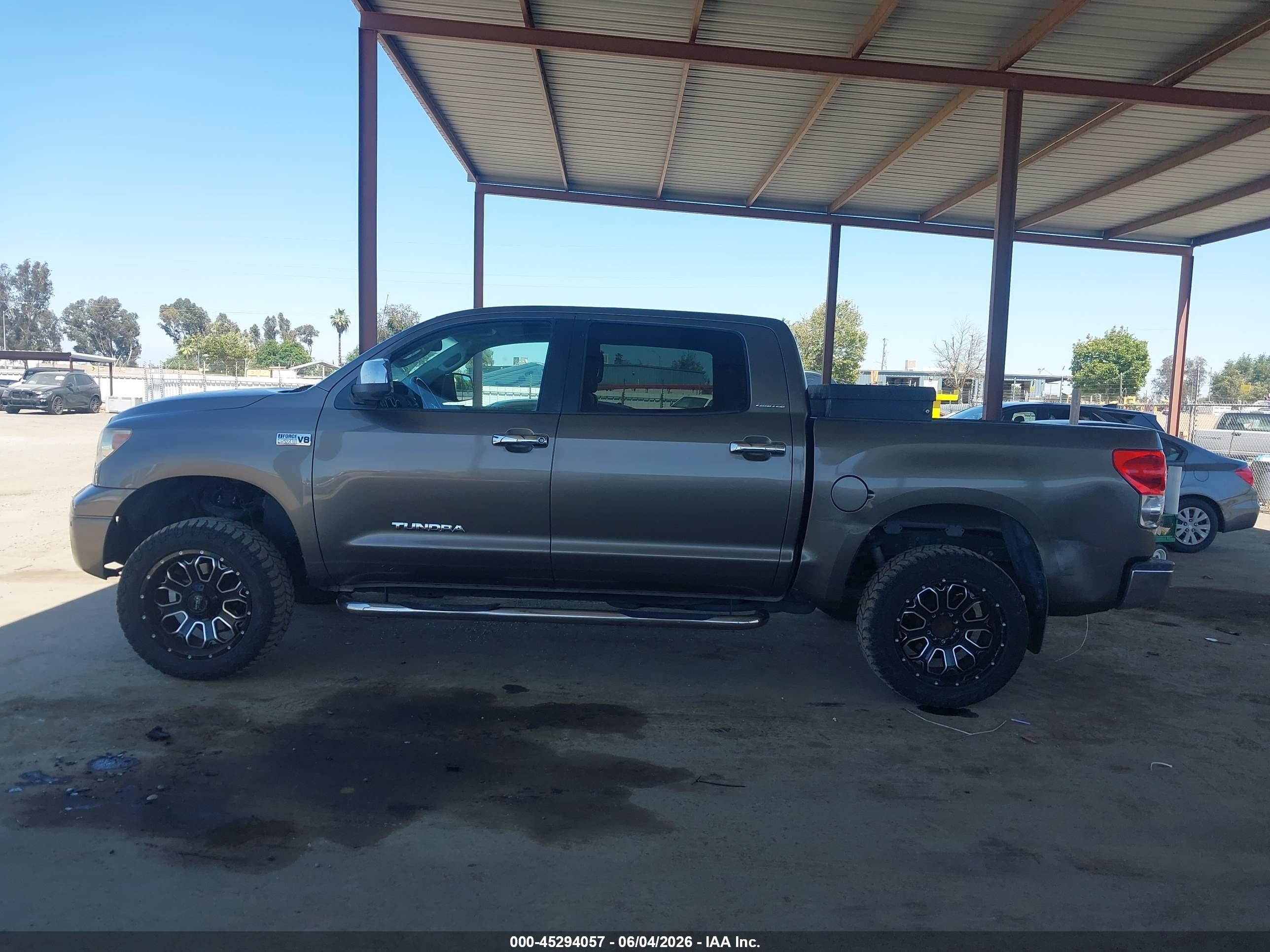 2008 Toyota Tundra Limited 5.7l V8 Brown vin: 5TFEV58158X066984