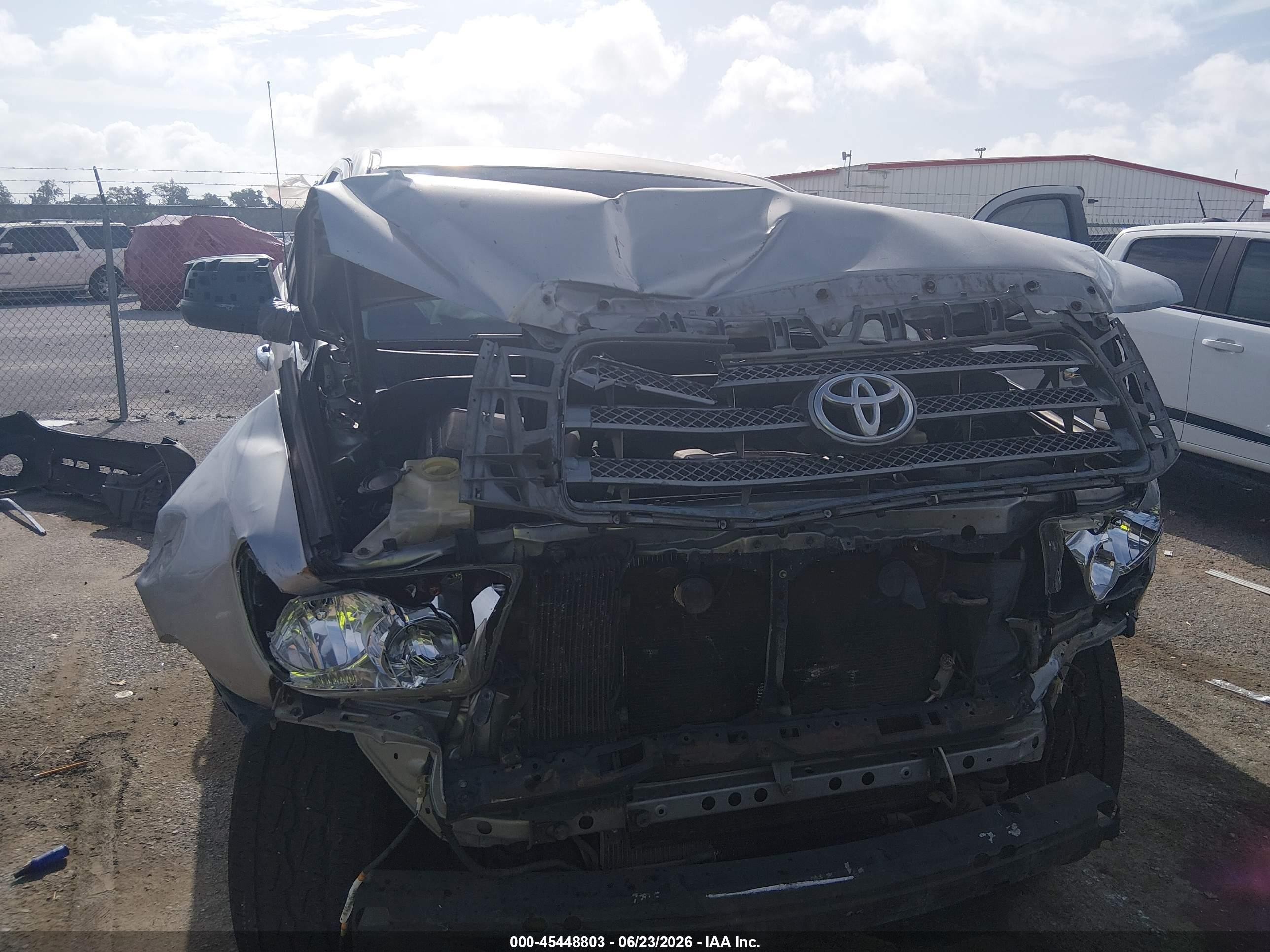 2007 Toyota Tundra Limited 5.7l V8 Silver vin: 5TFEV58177X032138
